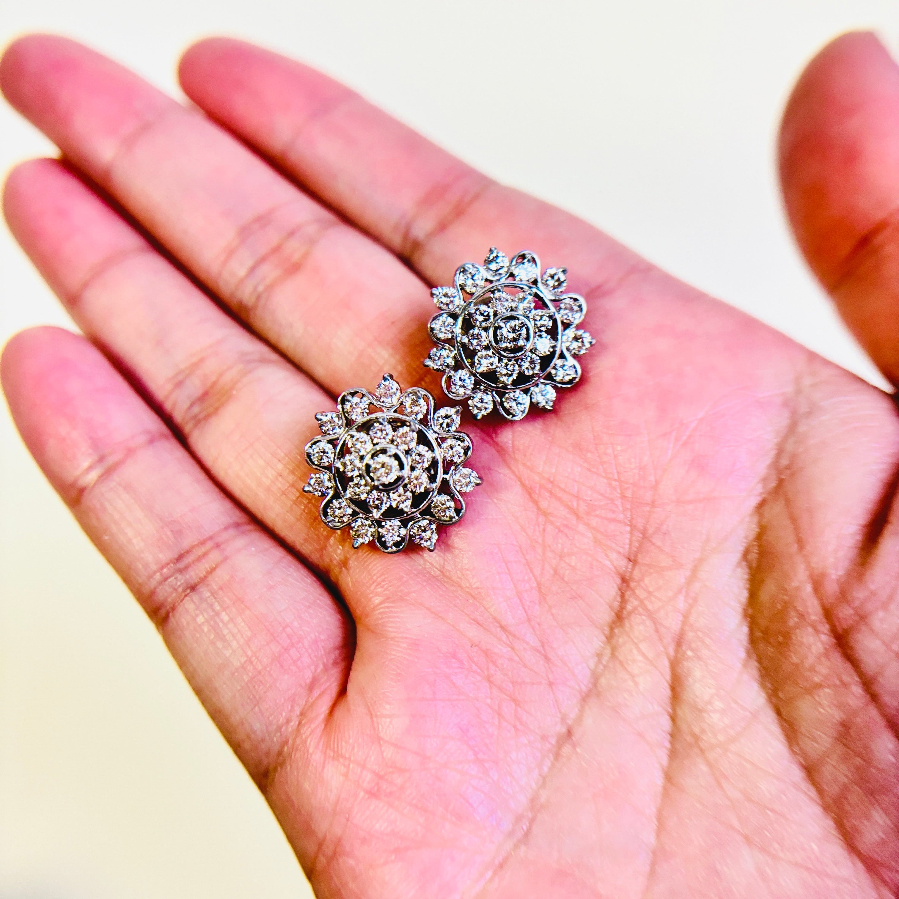 18k White Gold Cluster Diamond Earring | 2.11ctw