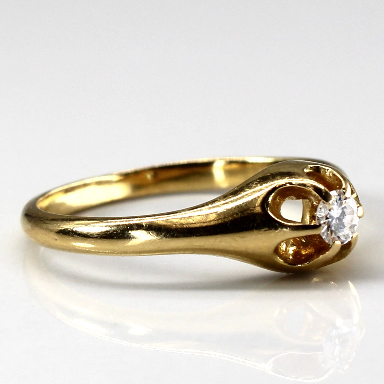 Belcher Set Diamond Ring | 0.09ct | SZ 6 |