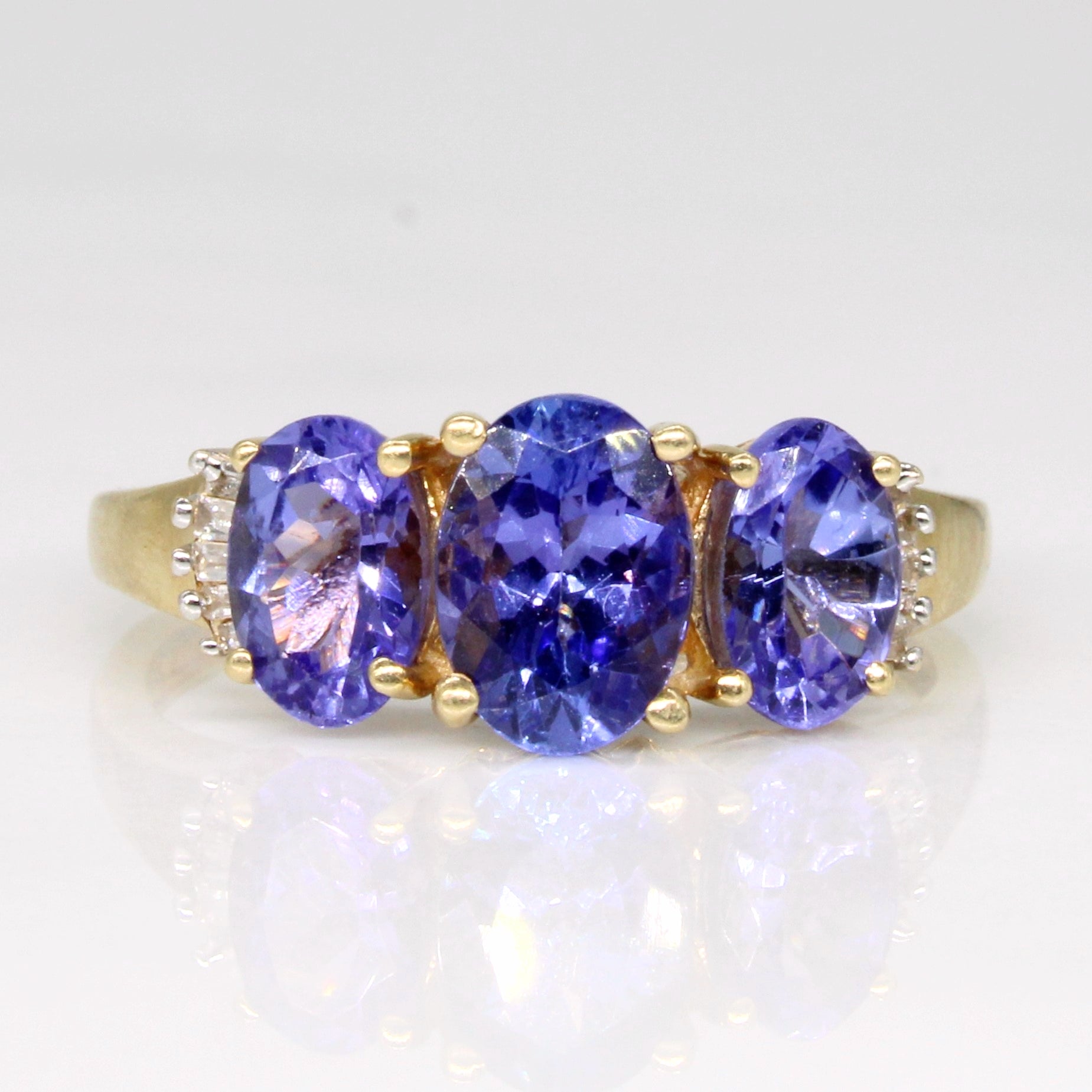 Tanzanite & Diamond Cocktail Ring | 1.50ctw, 0.06ctw | SZ 6 |