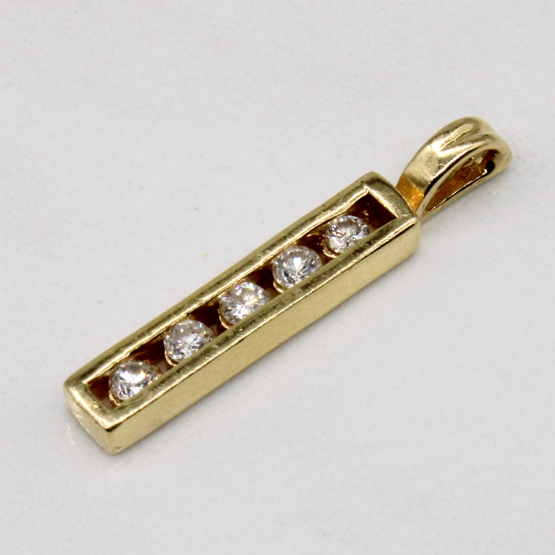 Diamond Column Pendant | 0.20ctw |