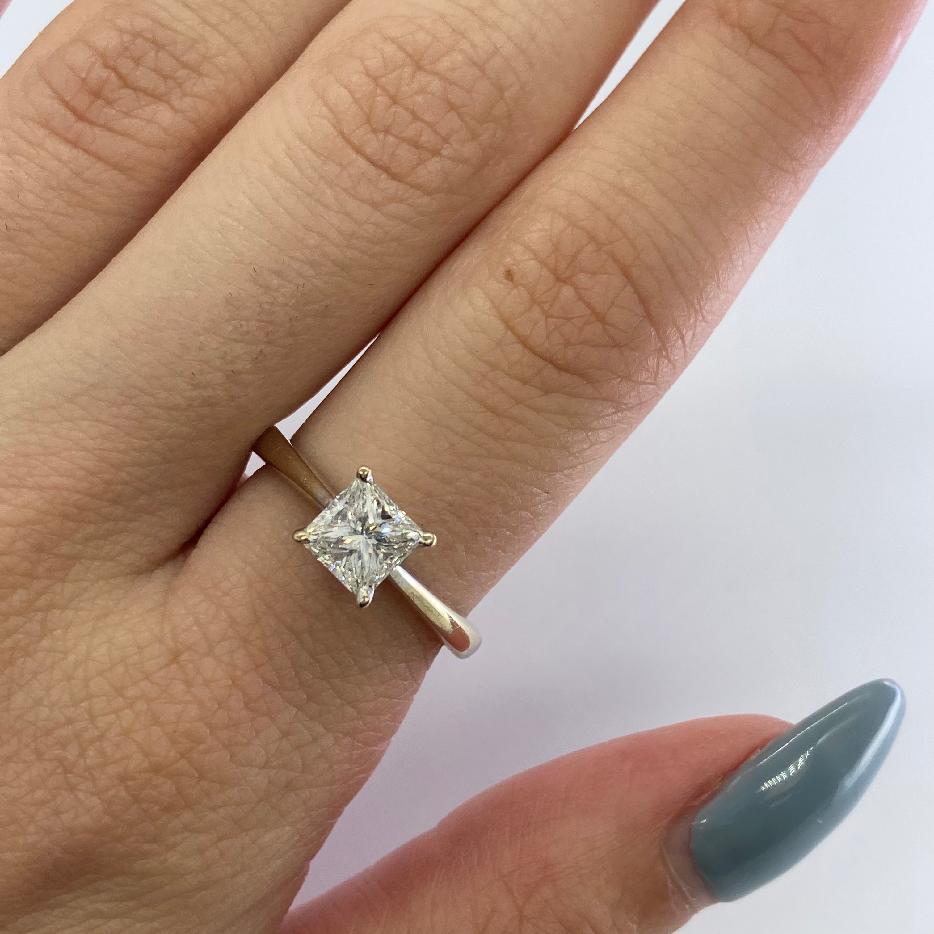 Princess Cut Solitaire Diamond Engagement Ring | 1.00ct | VG VS2 I | SZ 6.25 |