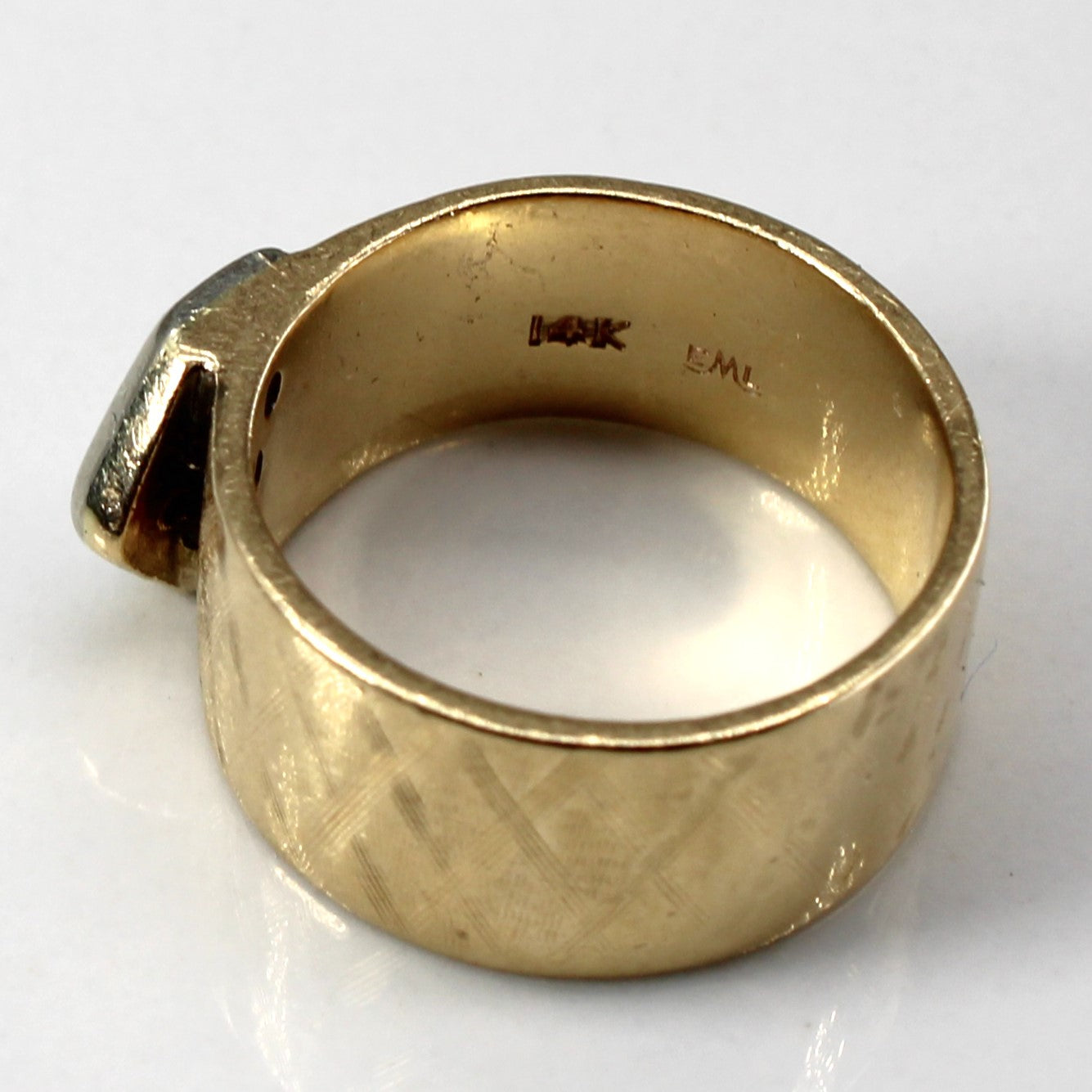 Textured Diamond Gold Band | 0.05ctw | SZ 5.5 |