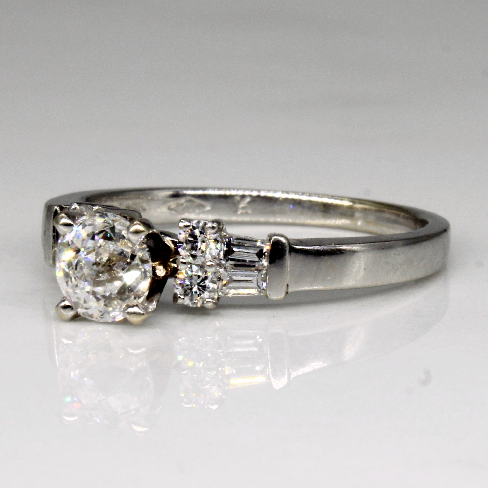 Diamond Engagement Ring | 0.95ctw | SZ 6.75 |