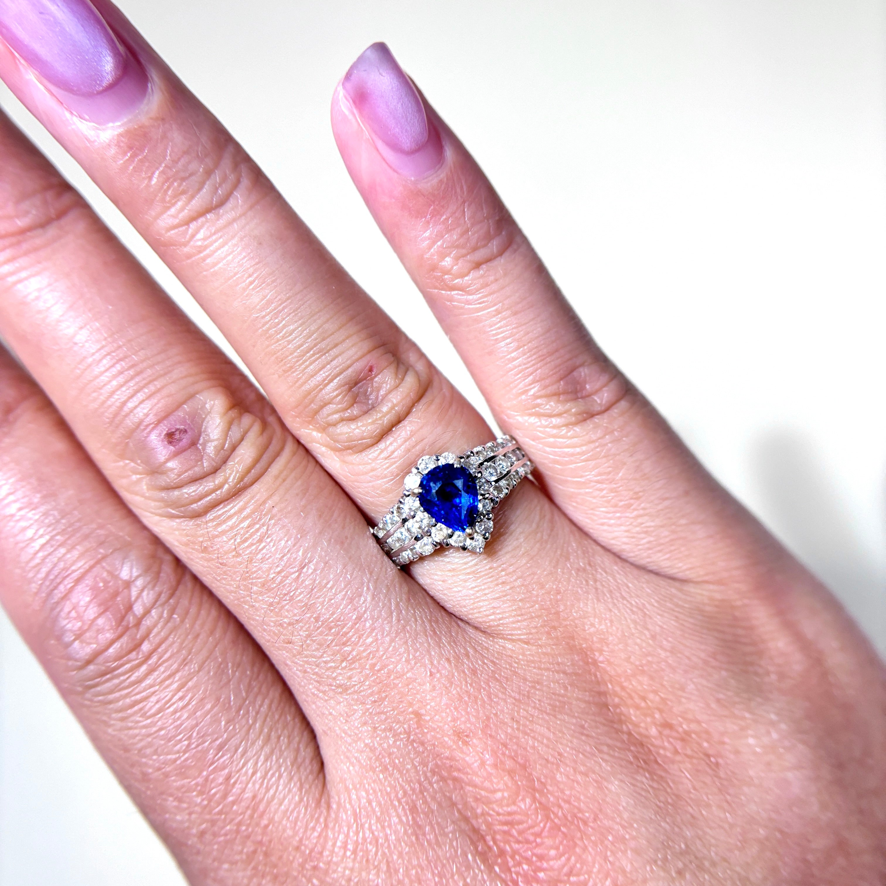 18k White Gold Blue Sapphire and Diamond Ring | 1.28ct, 0.90ctw | SZ 6.25