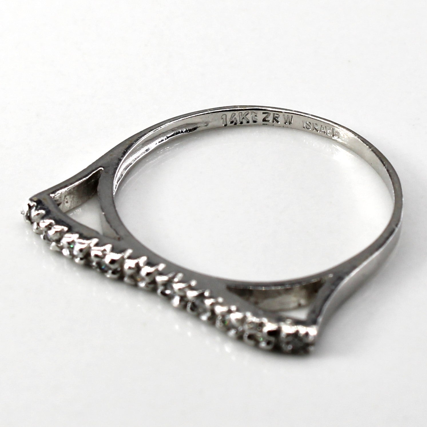 Bague en or blanc pavée de diamants | 0,10 ct | Taille 8 |