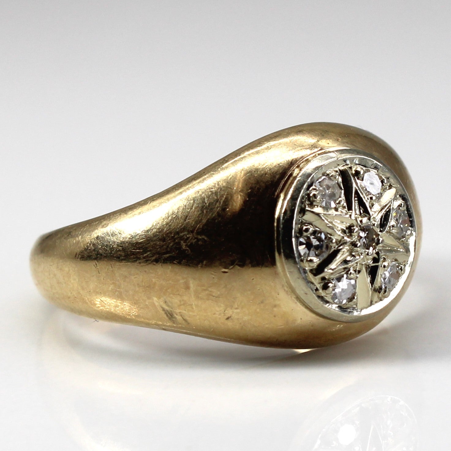 Star Dome Diamond Ring | 0.17ctw | SZ 8.75 |