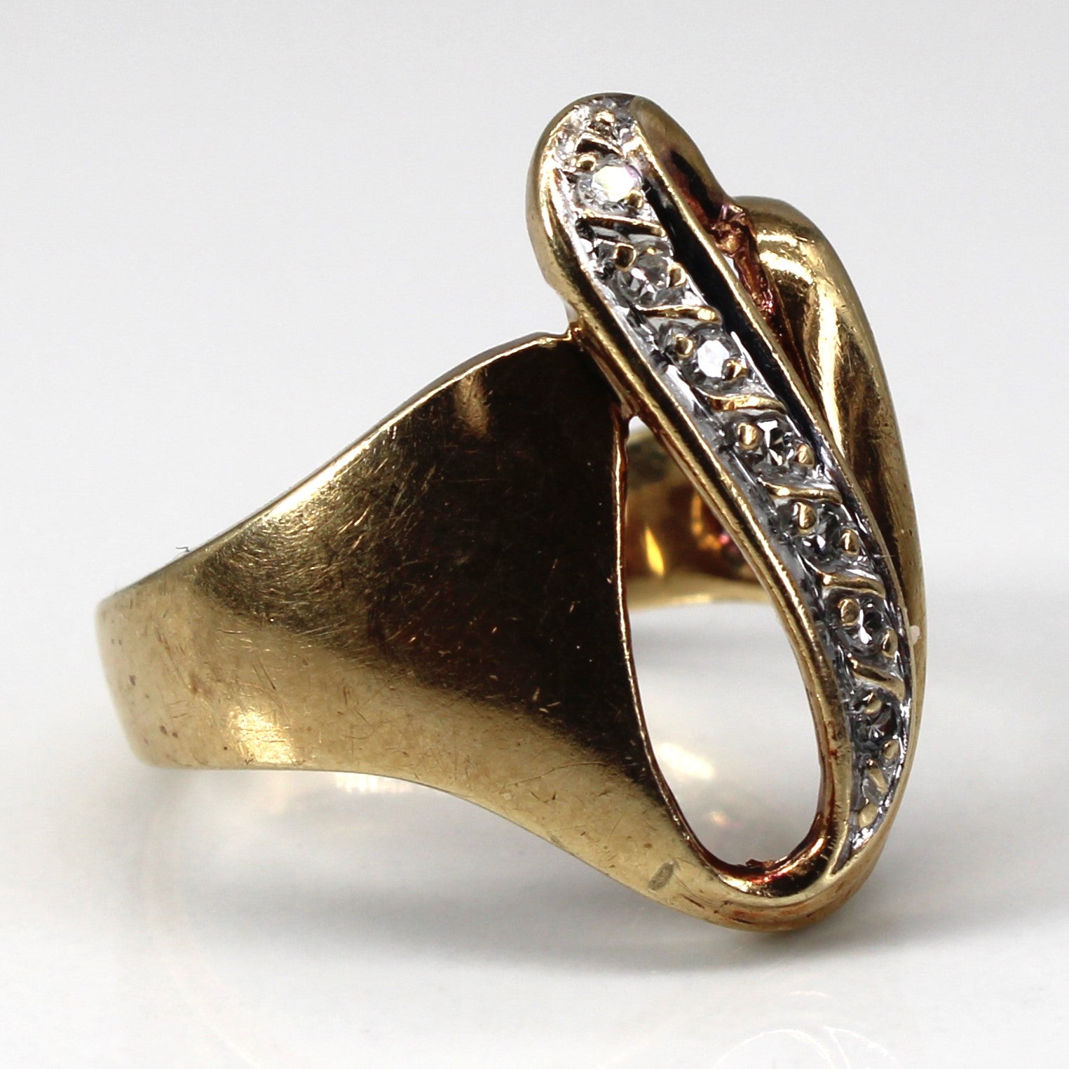 Diamond Wave Ring | 0.14ctw | SZ 7 |