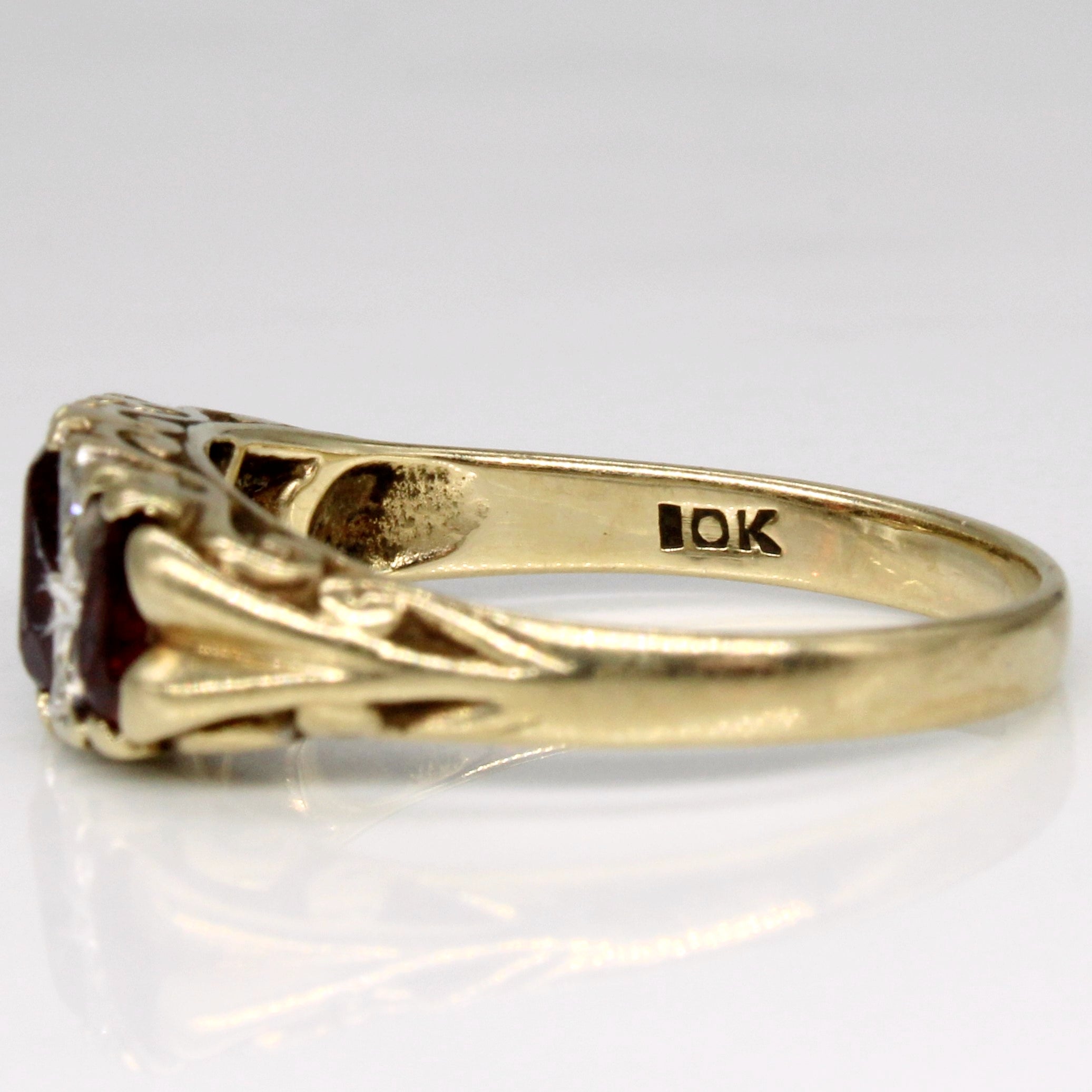 Garnet & Diamond 10k Ring | 1.00ctw, 0.02ctw | SZ 6.5 |