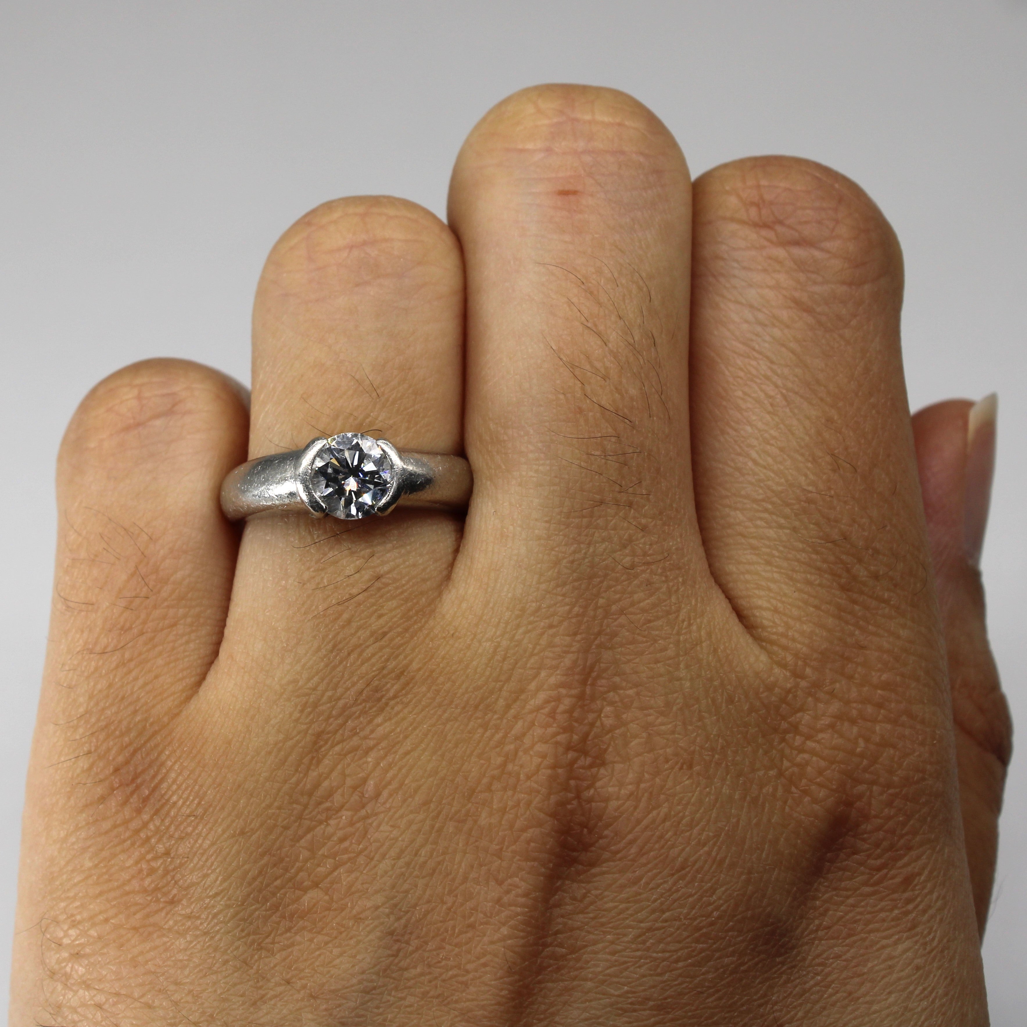 Platinum Semi Bezel Set Diamond Ring | 1.01ct VS2 H/I | SZ 5.5 |