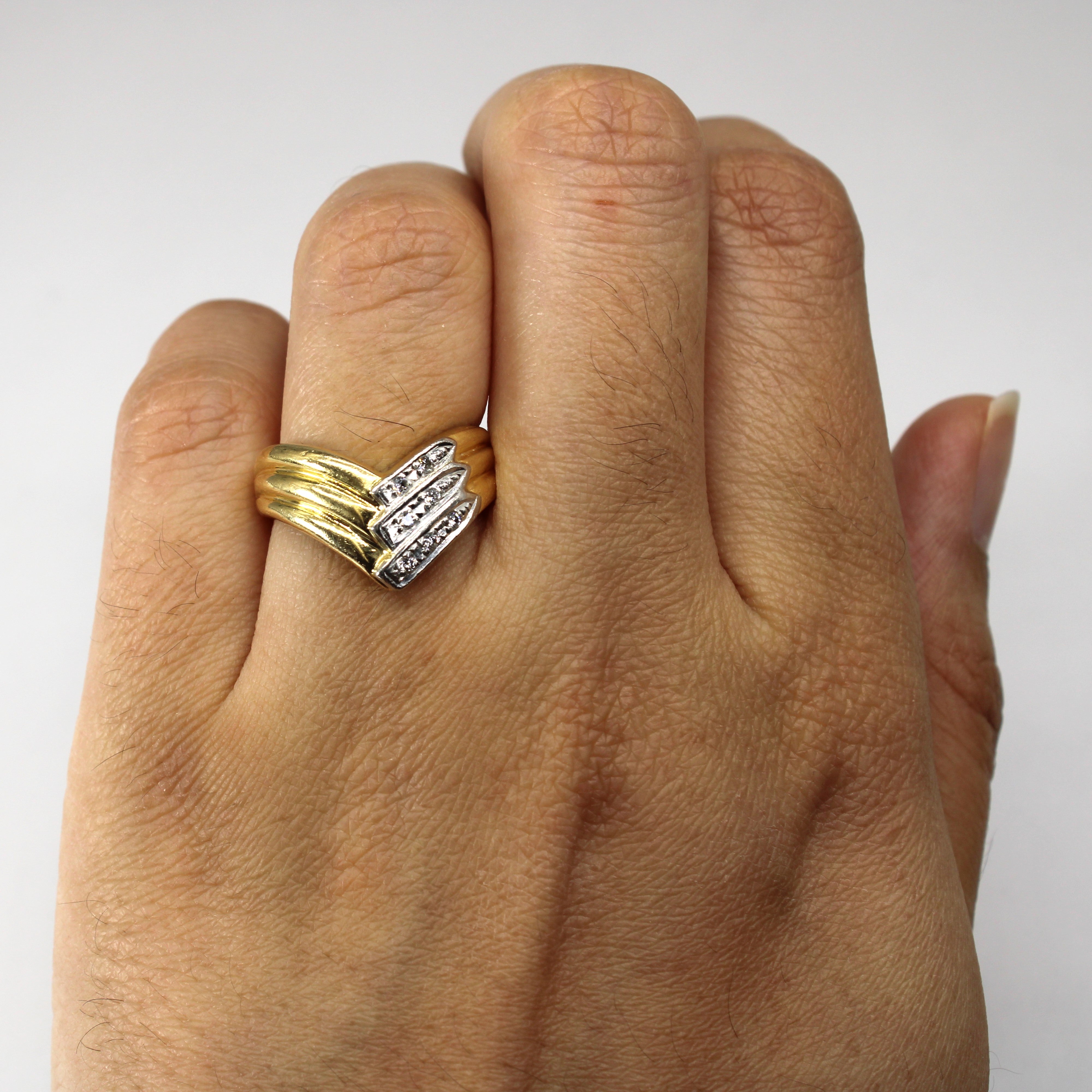 Chevron Diamond Ring | 0.08ctw | SZ 5.5 |
