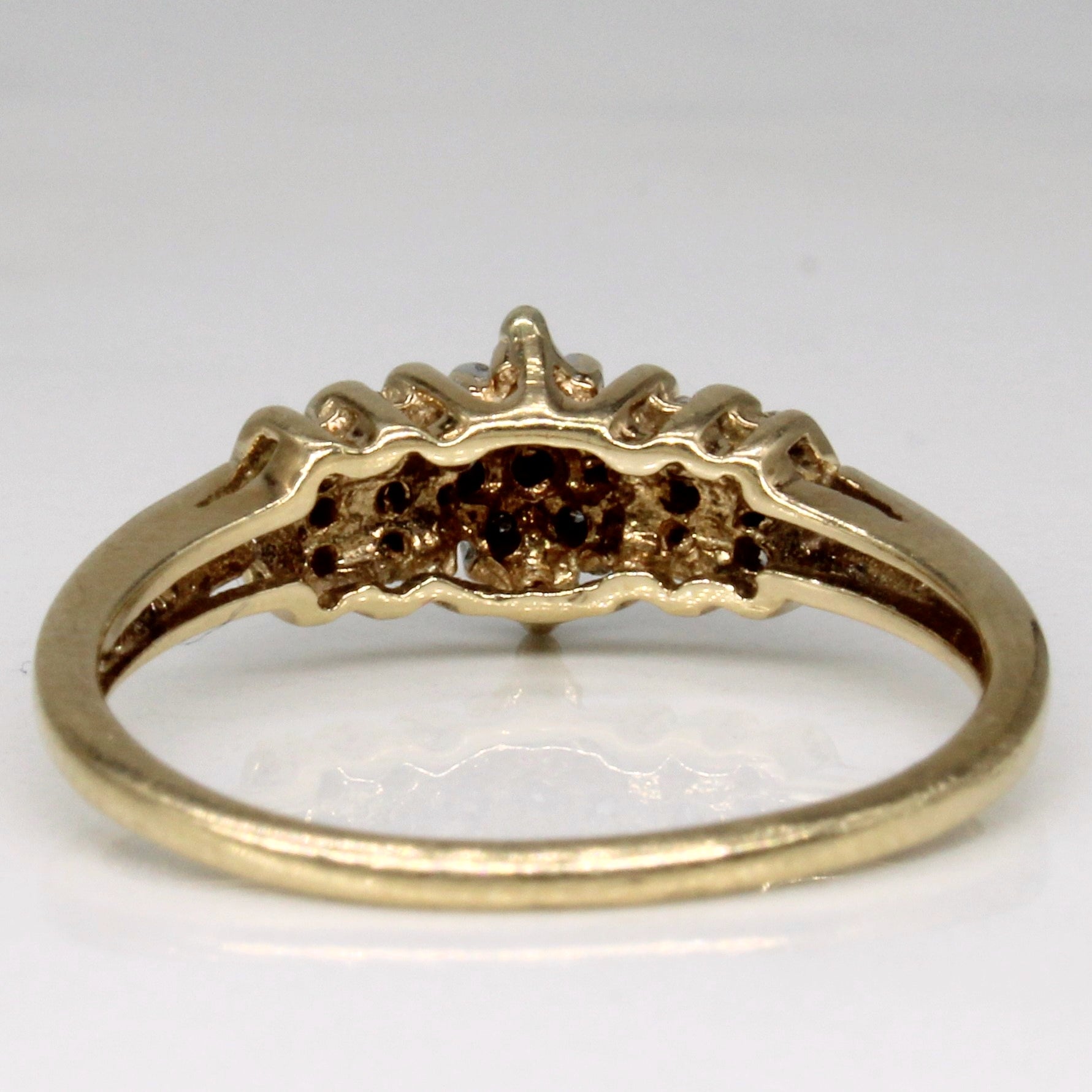 Cluster Set Diamond Ring | 0.08ctw | SZ 6.75 |