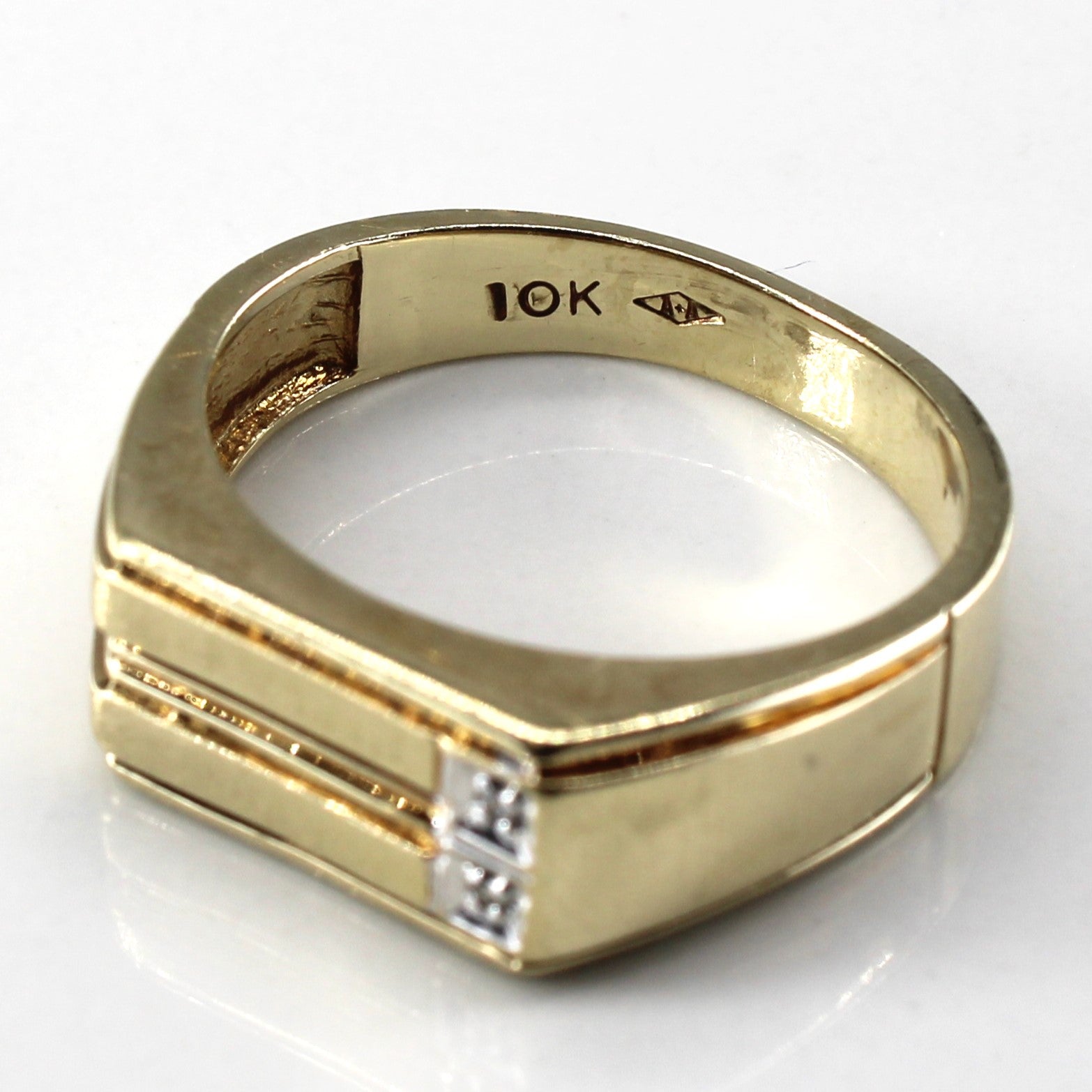 Diamond Signet Ring | 0.02ctw | SZ 9.5 |