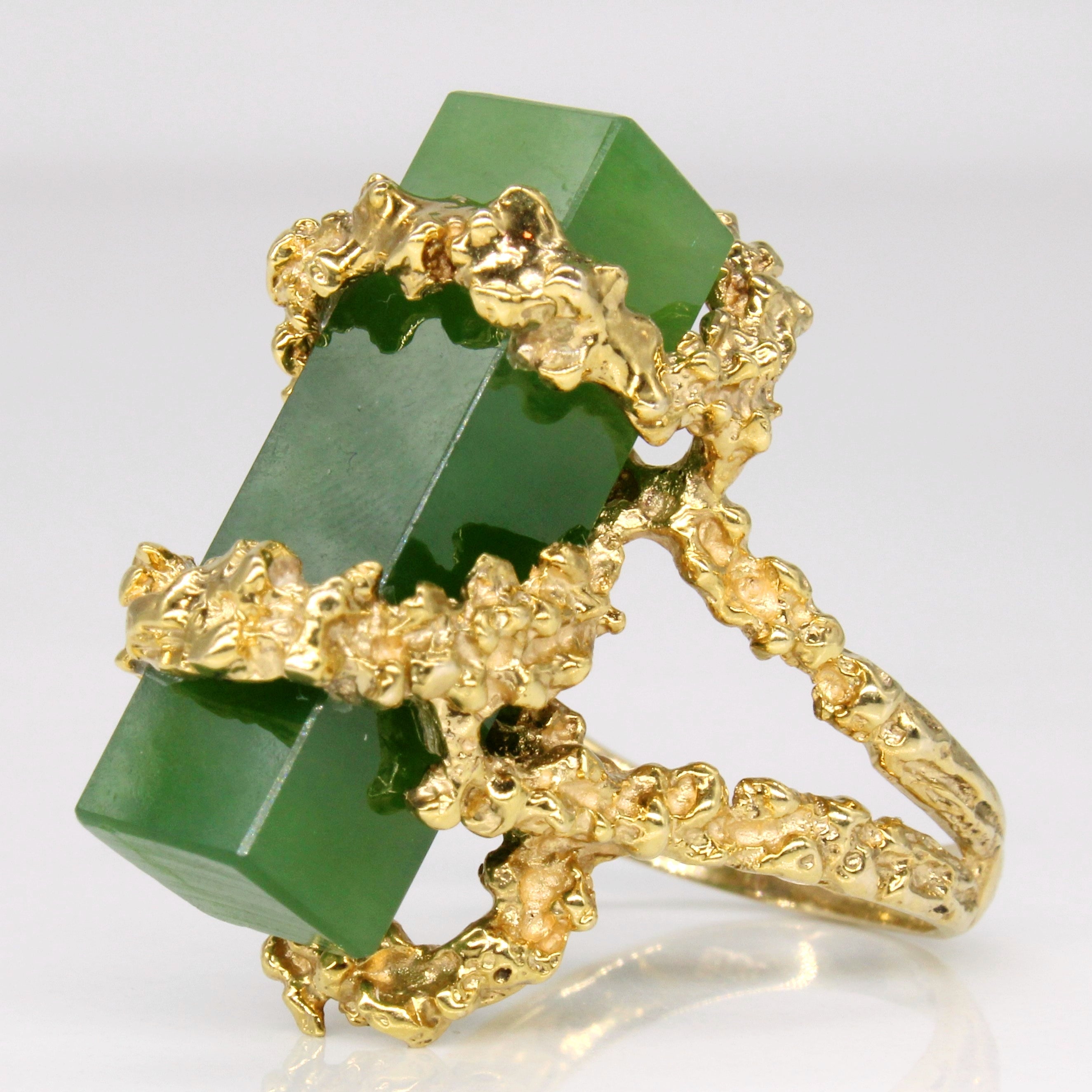 Jade Column Ring | 17.76ct | SZ 6.5 |