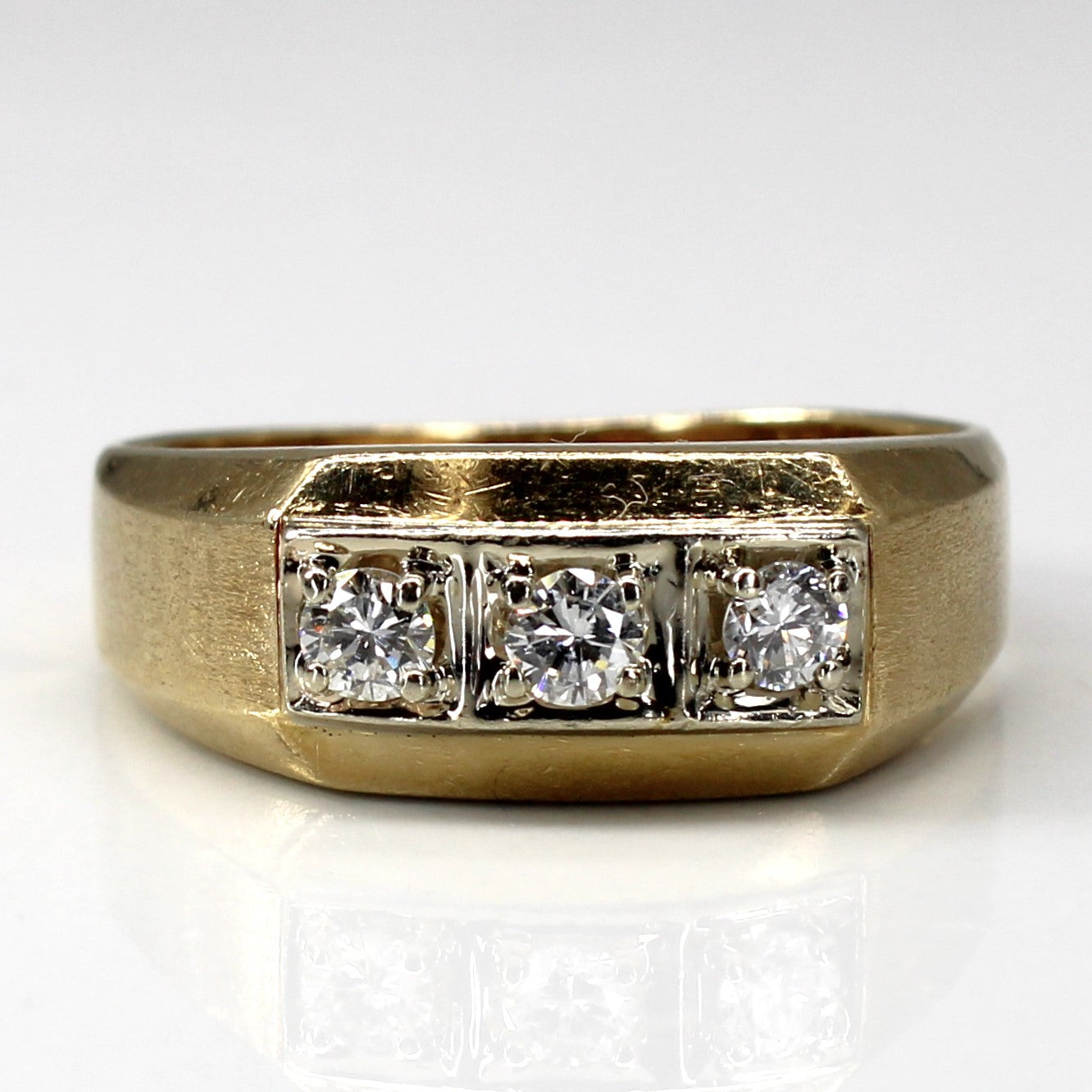 Three Stone Diamond Ring | 0.28ctw | SZ 9 |