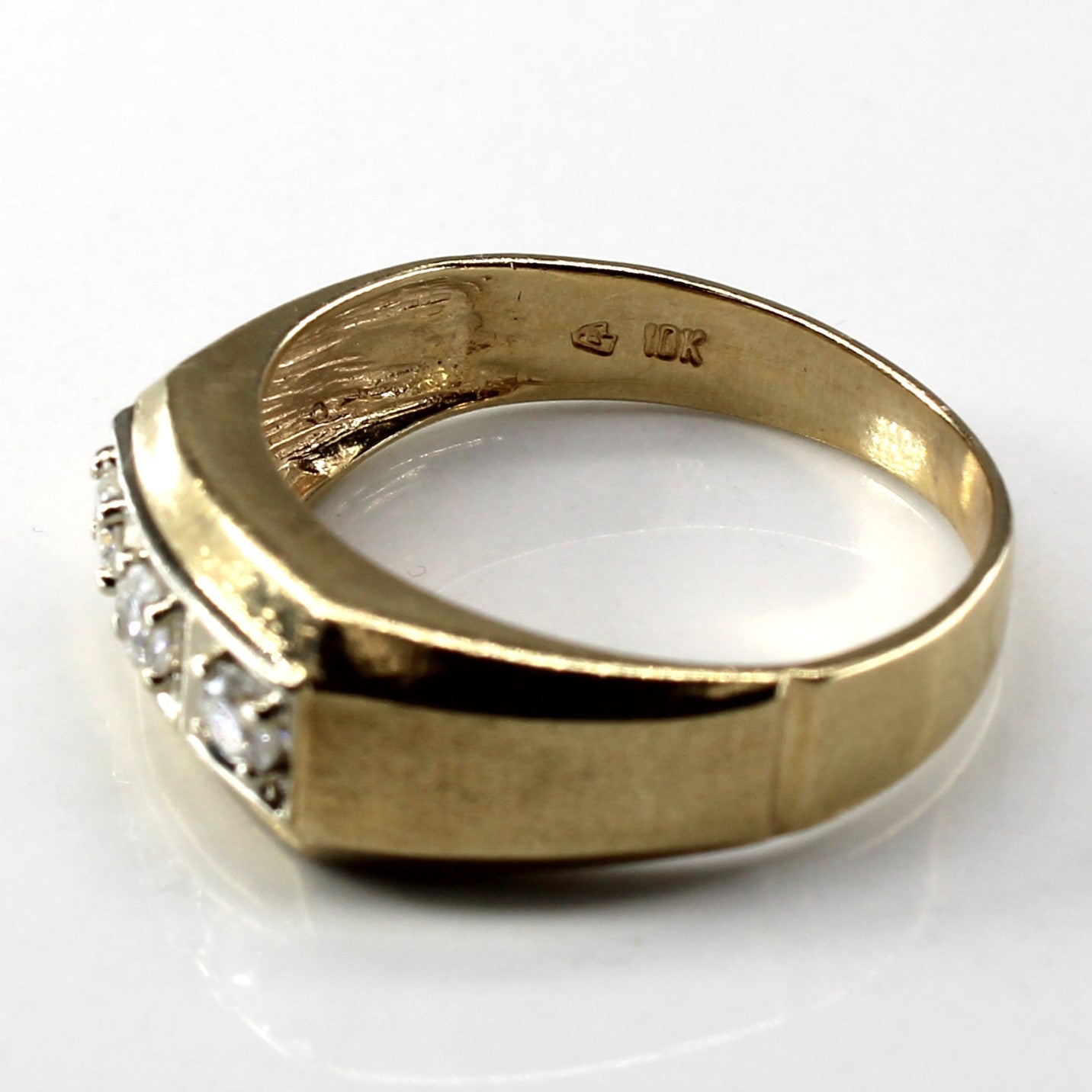 Three Stone Diamond Ring | 0.28ctw | SZ 9 |