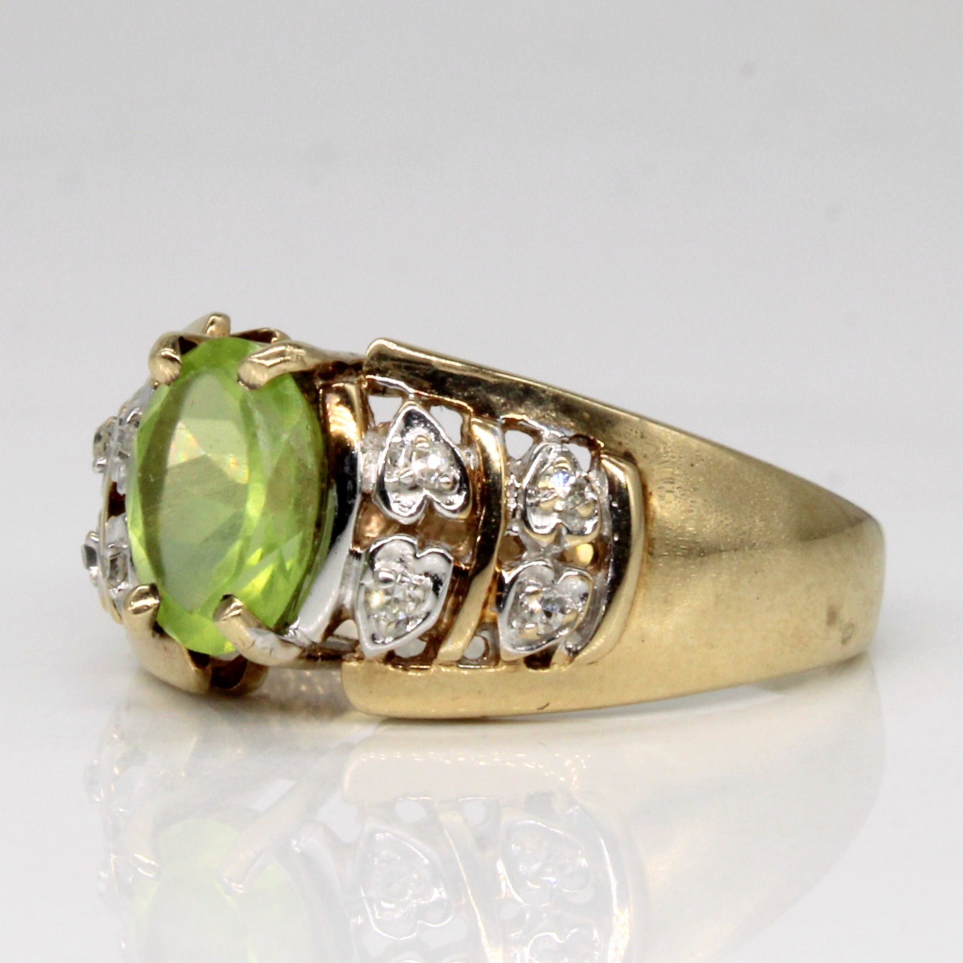 Peridot & Diamond Cocktail Ring | 1.10ct, 0.04ctw | SZ 7 |