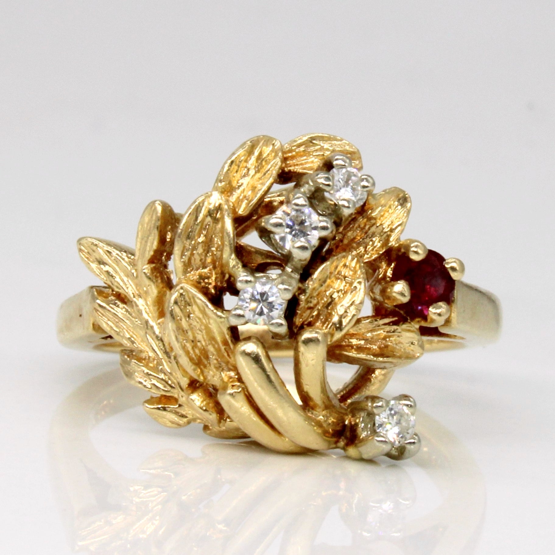 Ruby & Diamond Leaf Ring | 0.11ct, 0.10ctw | SZ 6.25 |