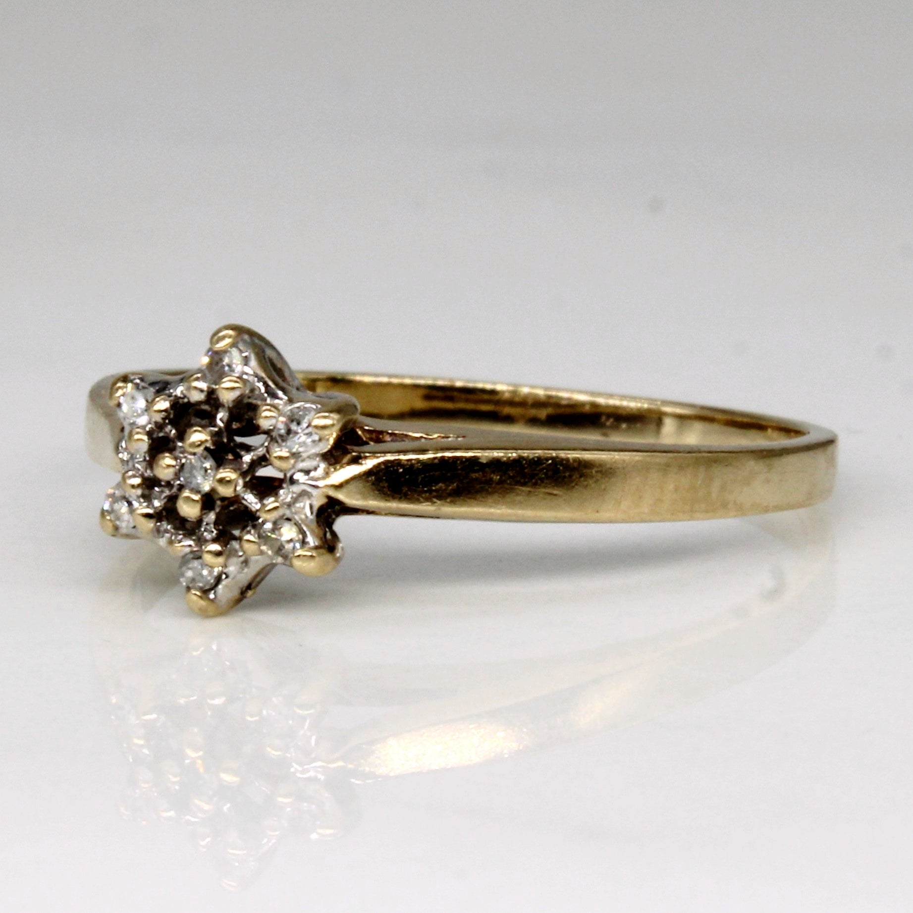 Diamond Cluster Ring | 0.03ctw | SZ 6.75 |