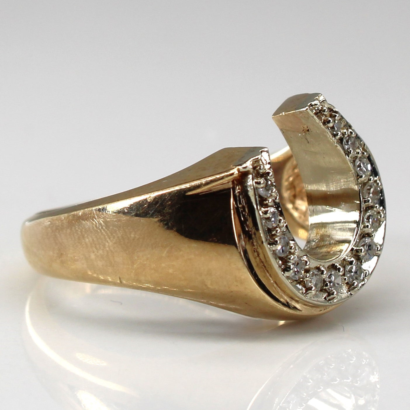 Horse Shoe Design Diamond Ring | 0.25ctw | SZ 9 |