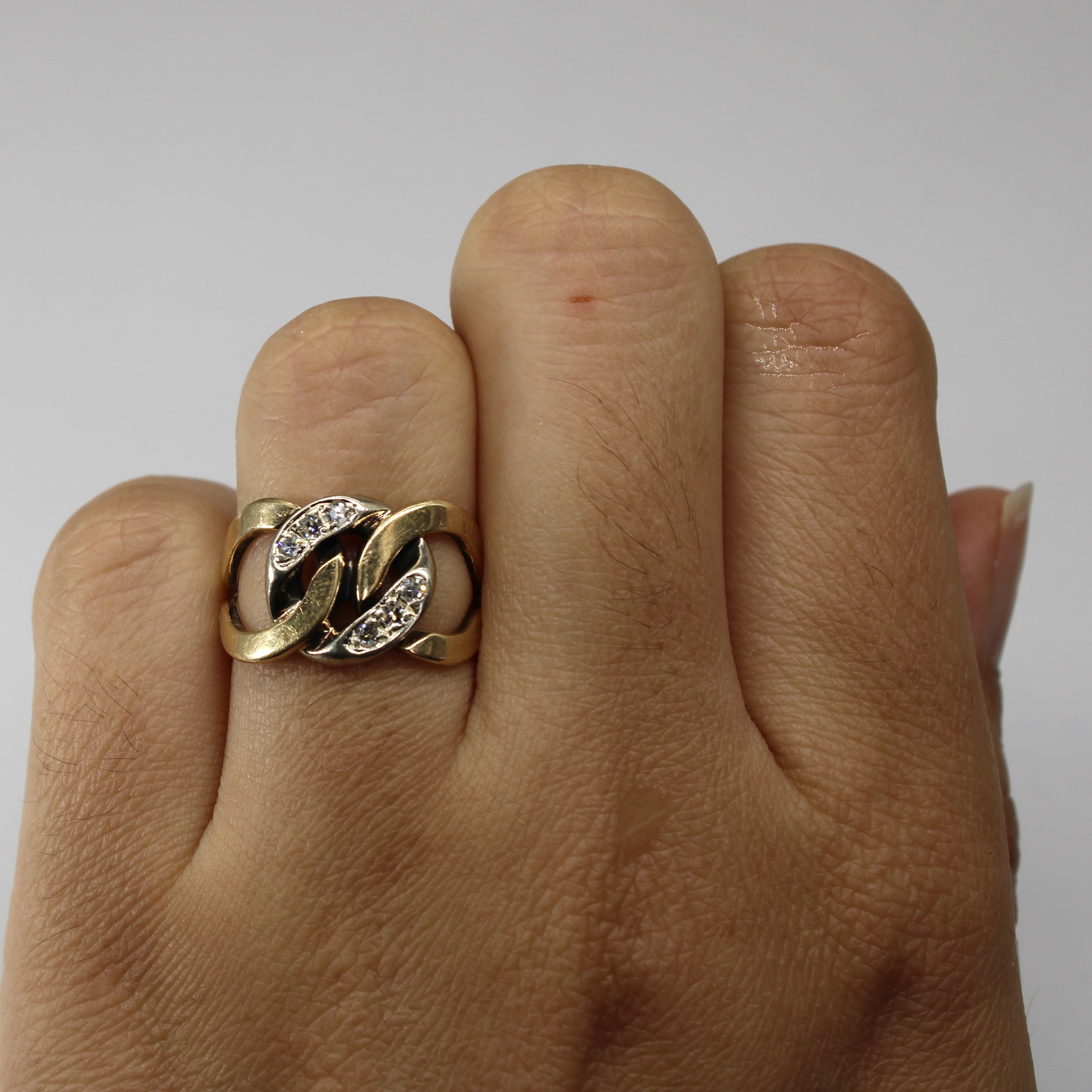Curb Link Diamond Ring | 0.15ctw | SZ 5.75 |