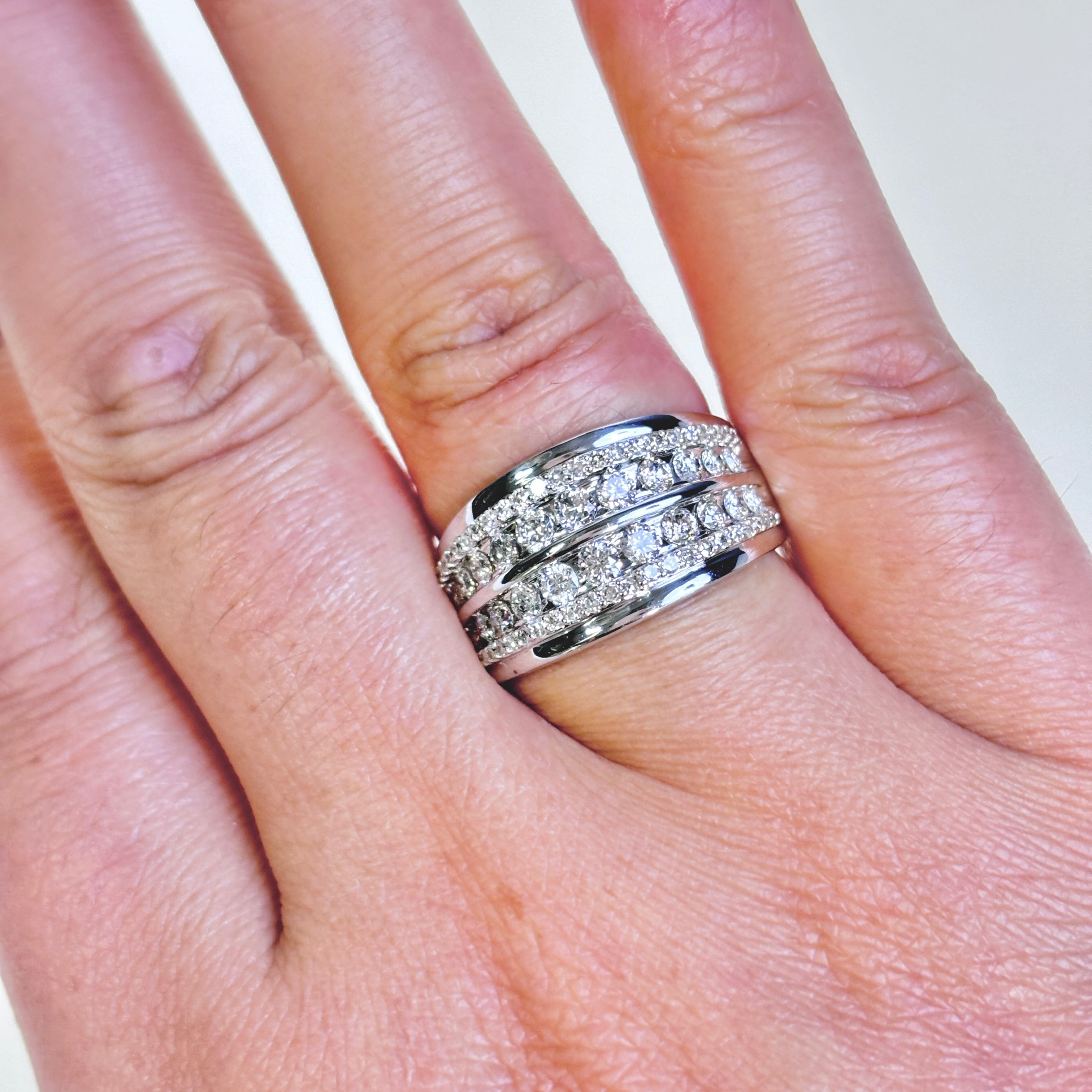 10k White Gold Diamond Ring | 1.00ctw | SZ 7
