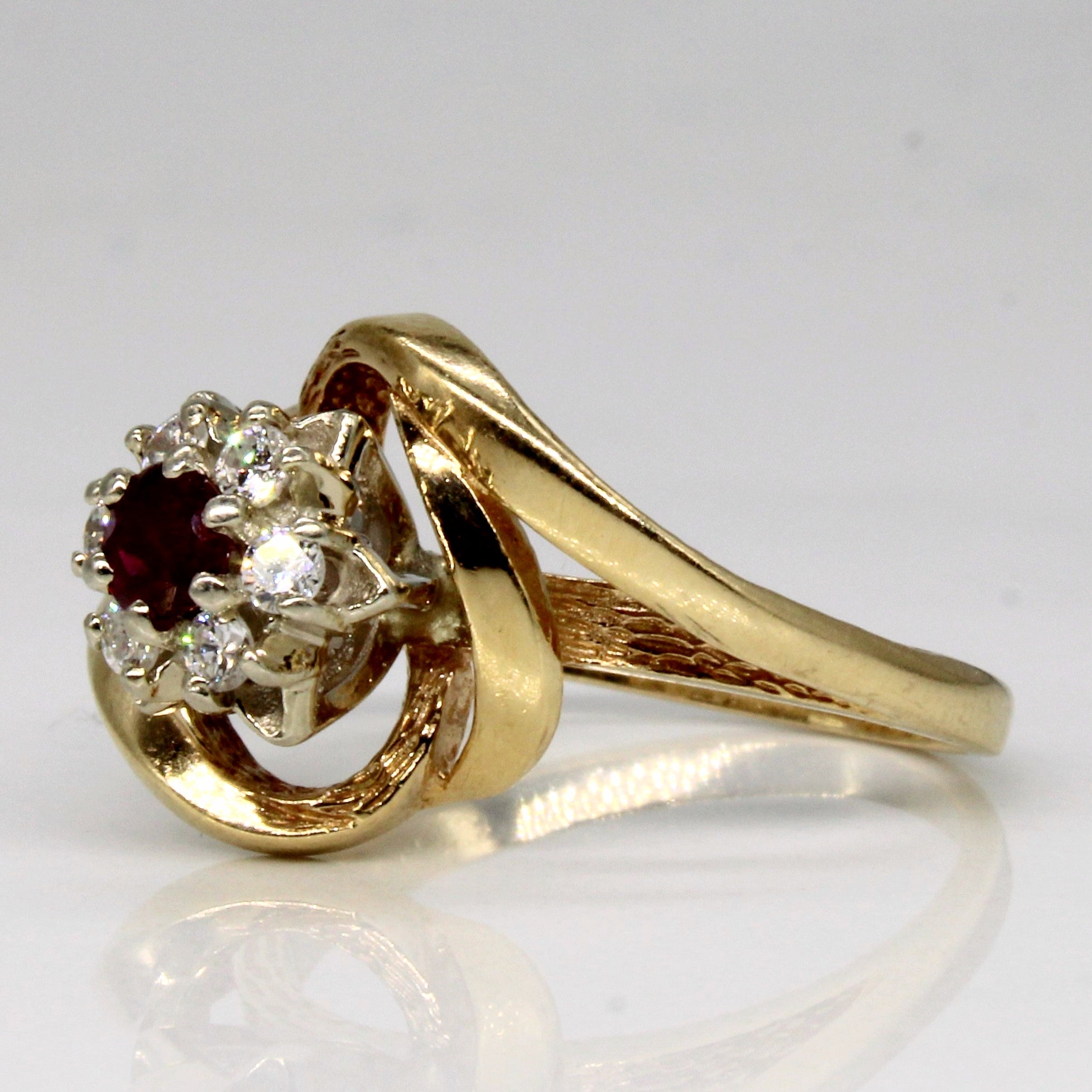 Diamond & Ruby Cluster Set Ring | 0.12ctw, 0.10ct | SZ 5.5 |