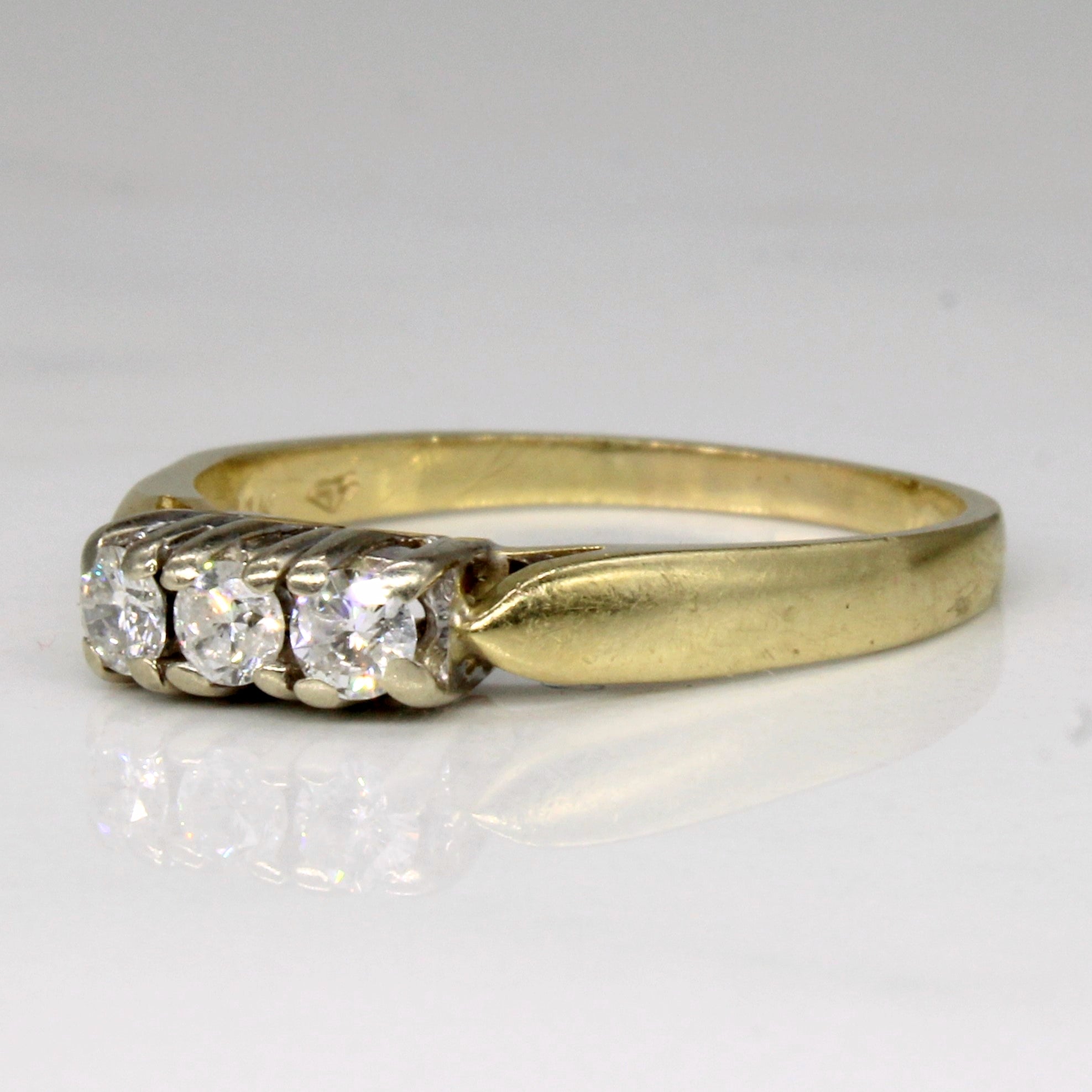 Three Stone Diamond Ring | 0.25ctw | SZ 7.5 |
