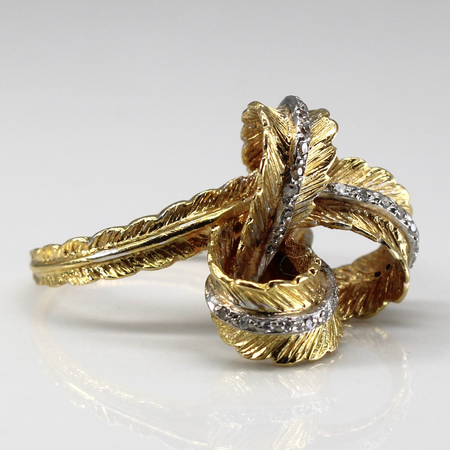 Interlocking Diamond Ring | 0.06ctw | SZ 6.5 |