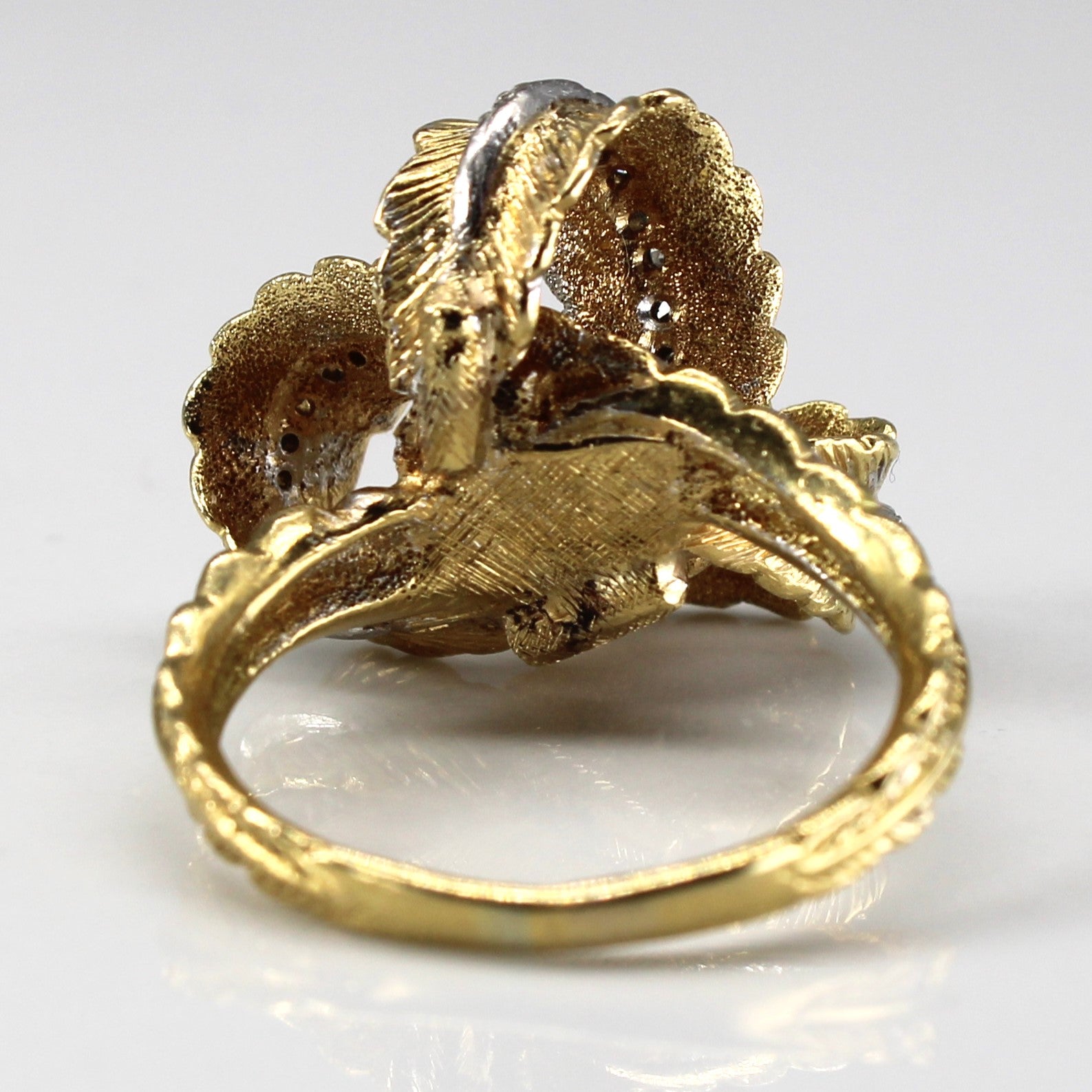 Interlocking Diamond Ring | 0.06ctw | SZ 6.5 |