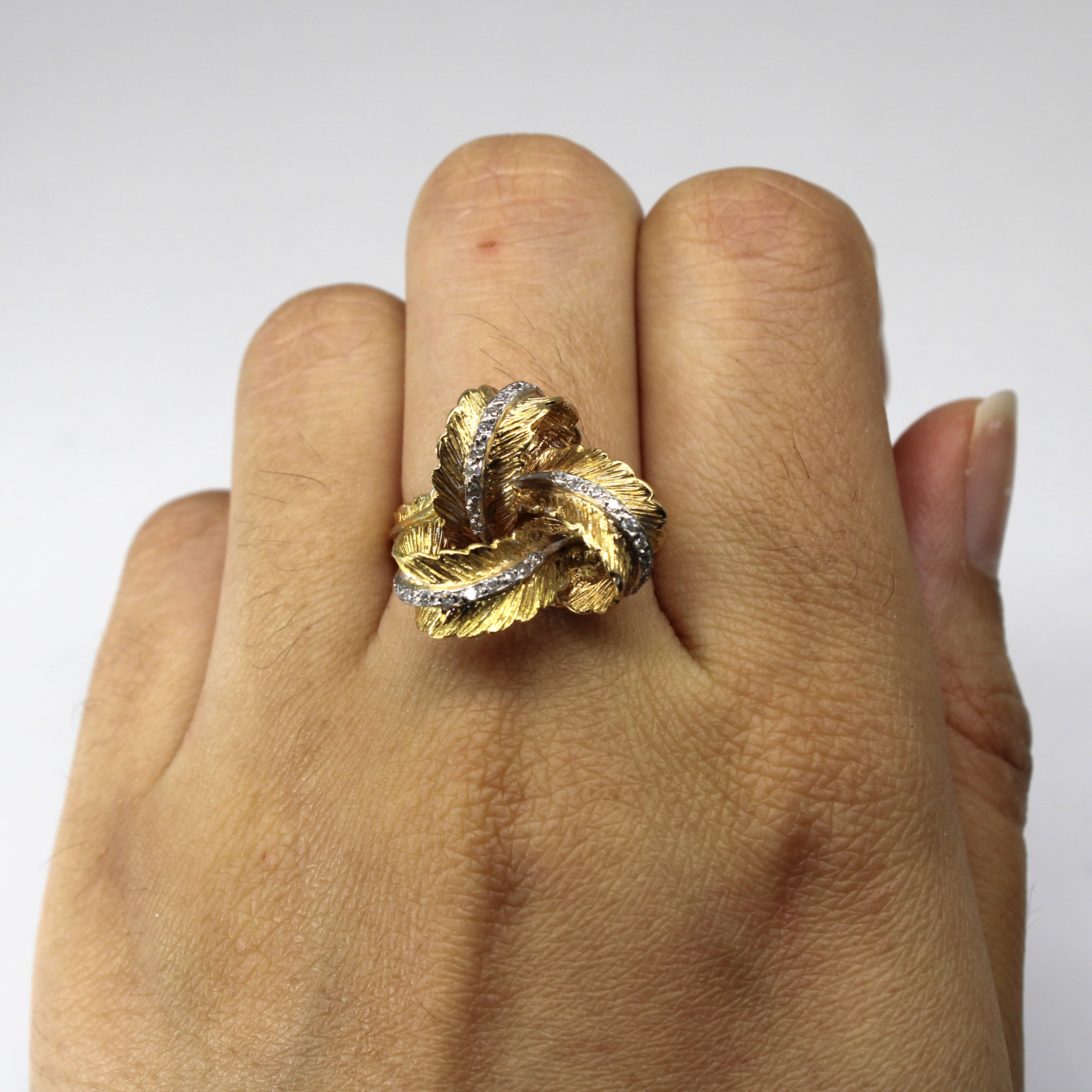Interlocking Diamond Ring | 0.06ctw | SZ 6.5 |