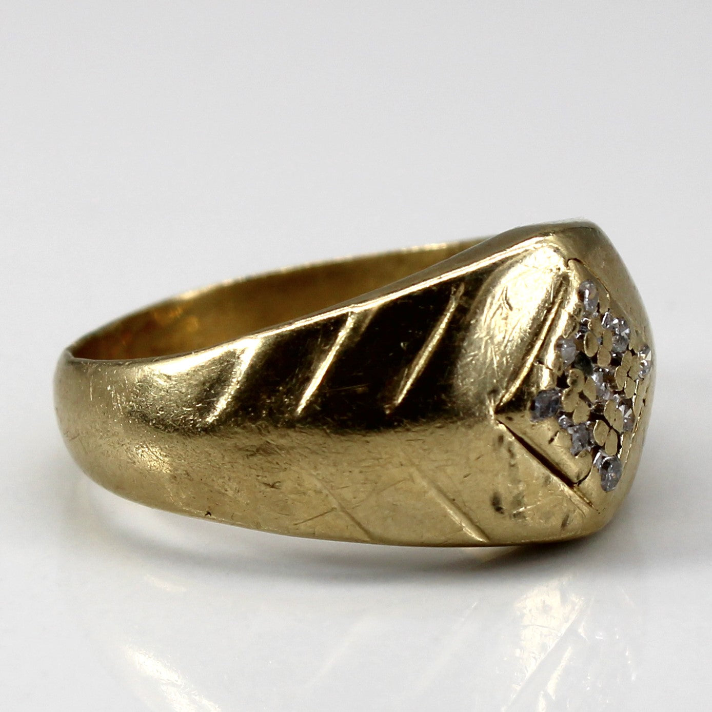 Diamond Dome Ring | 0.09ctw | SZ 6.75 |