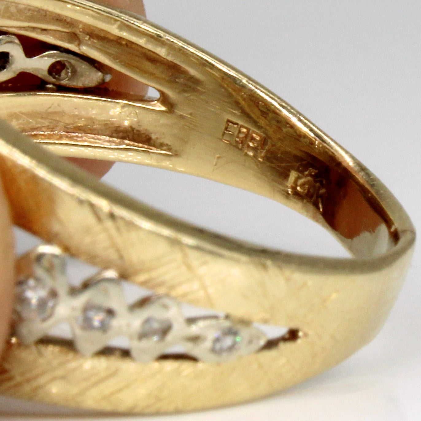 Diamond Shield Ring | 0.35ctw | SZ 7.5 |