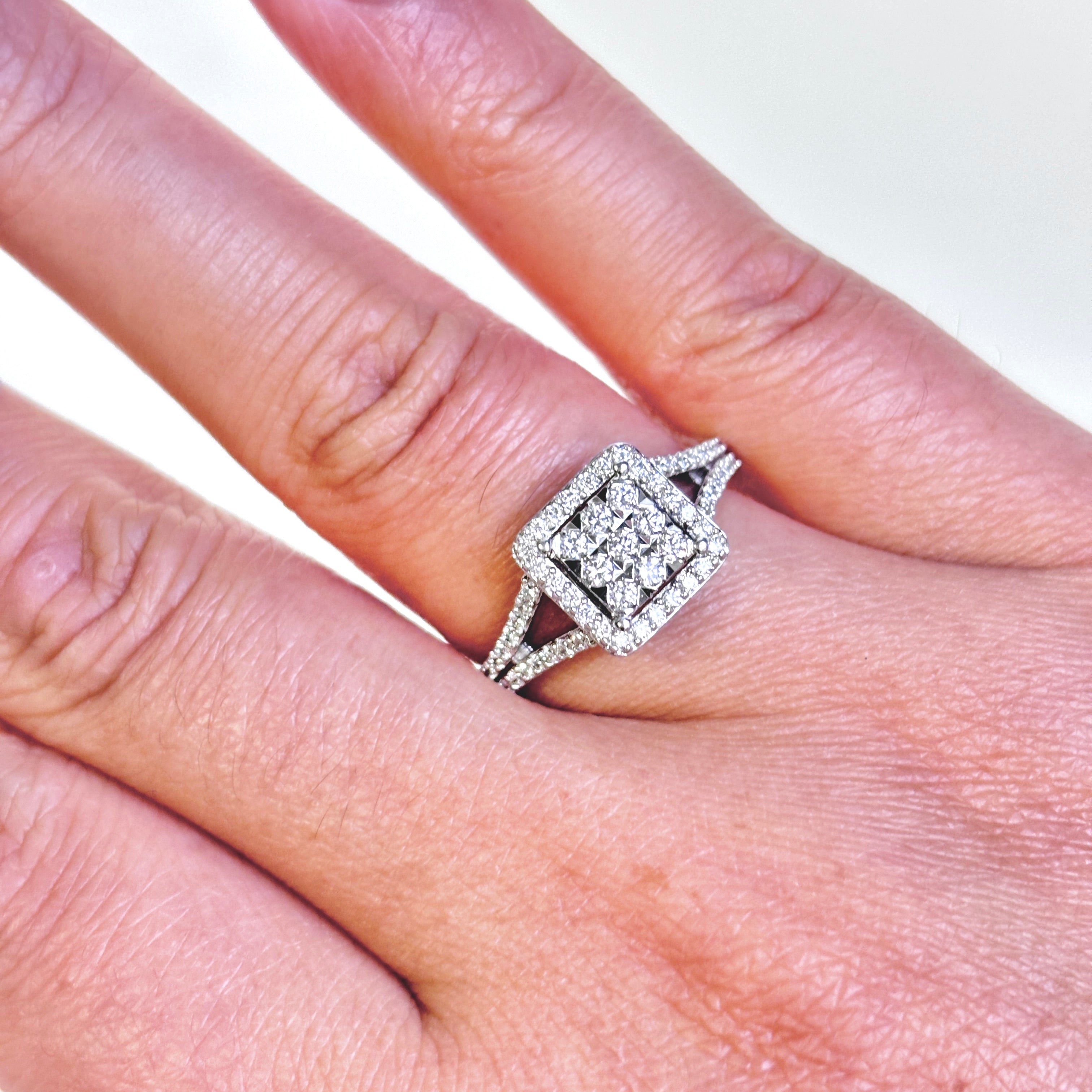 14k White Gold Cluster Diamond Engagement Ring | 0.63ctw | SZ 7