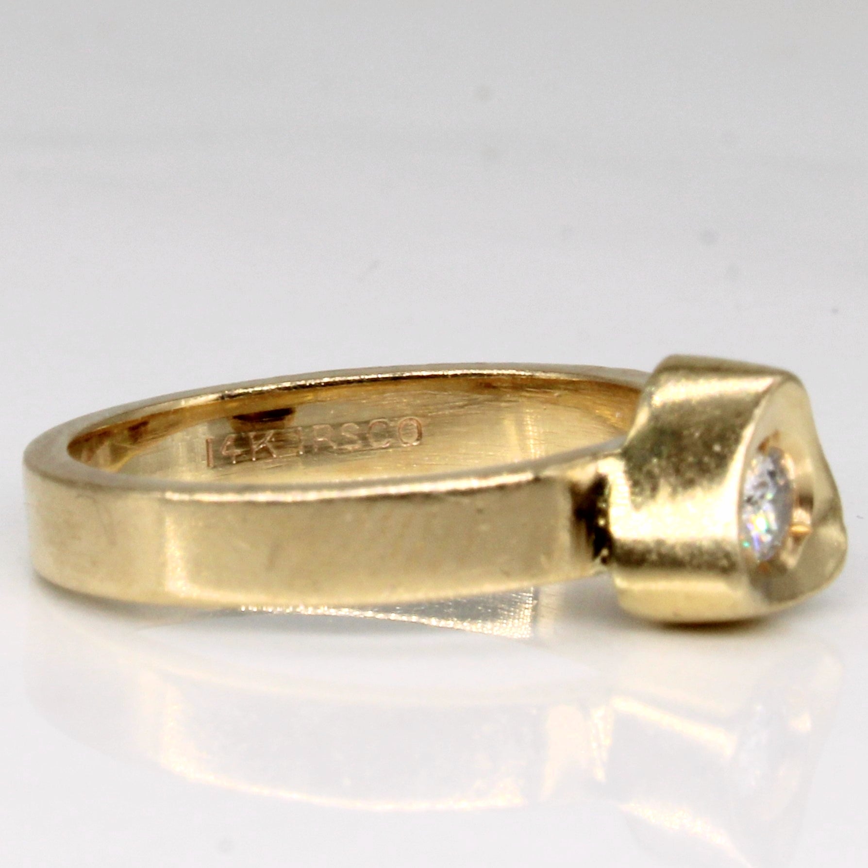 Flush Set Diamond Ring | 0.08ct | SZ 3.75 |