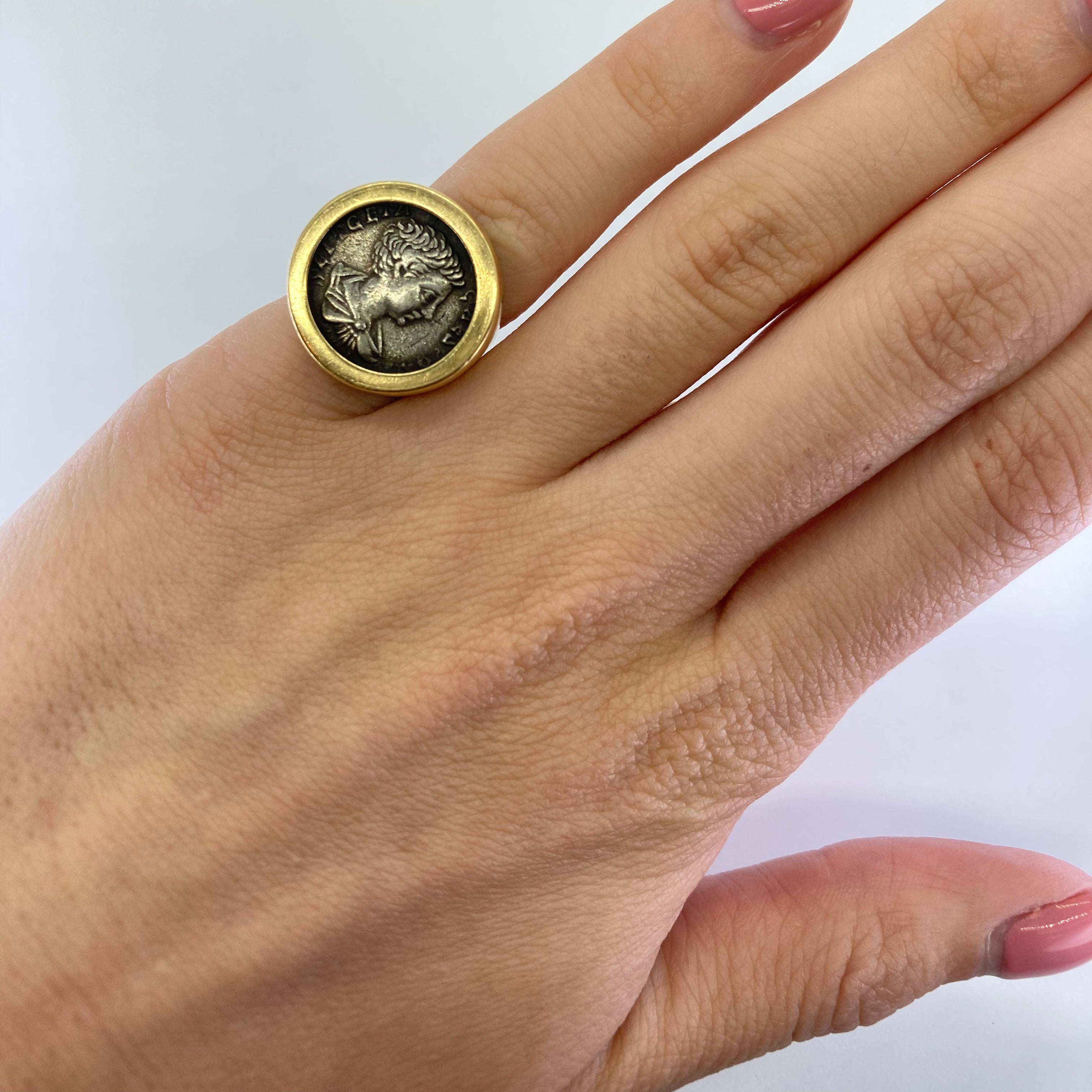 18k Roman Yellow Gold Coin Ring | SZ 3.5 |