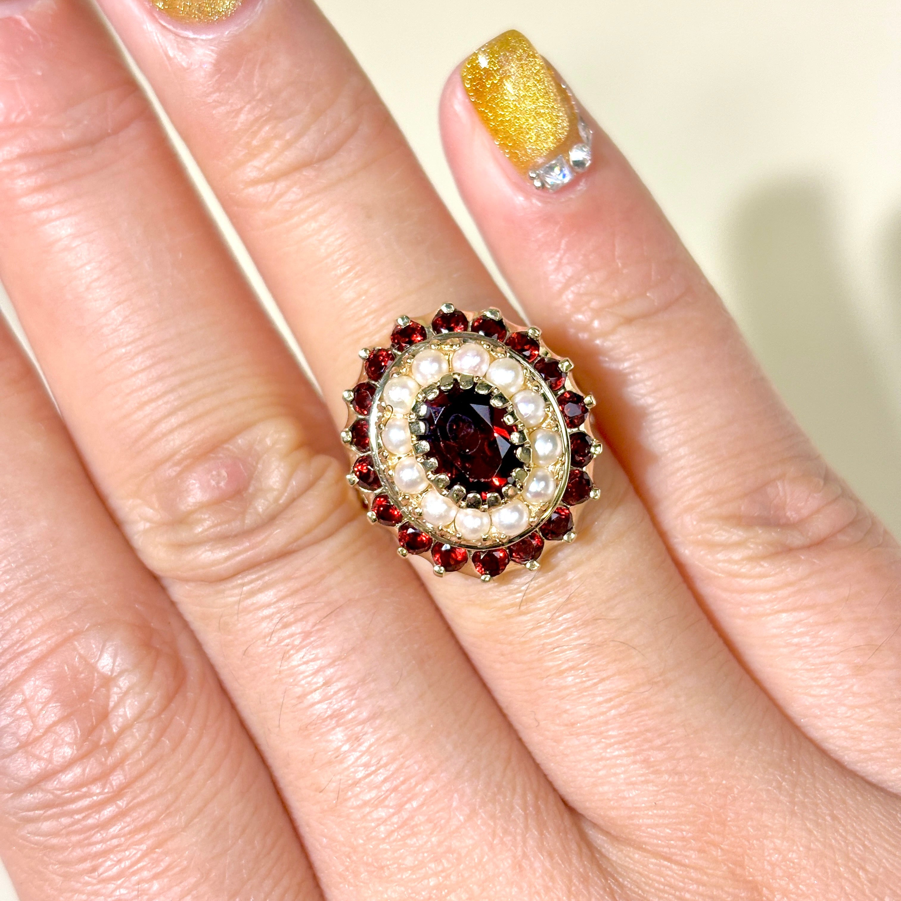 14k Yellow Gold Garnet & Pearl Ring | 2.74ctw, 2.00-2.50mm | SZ 4.5