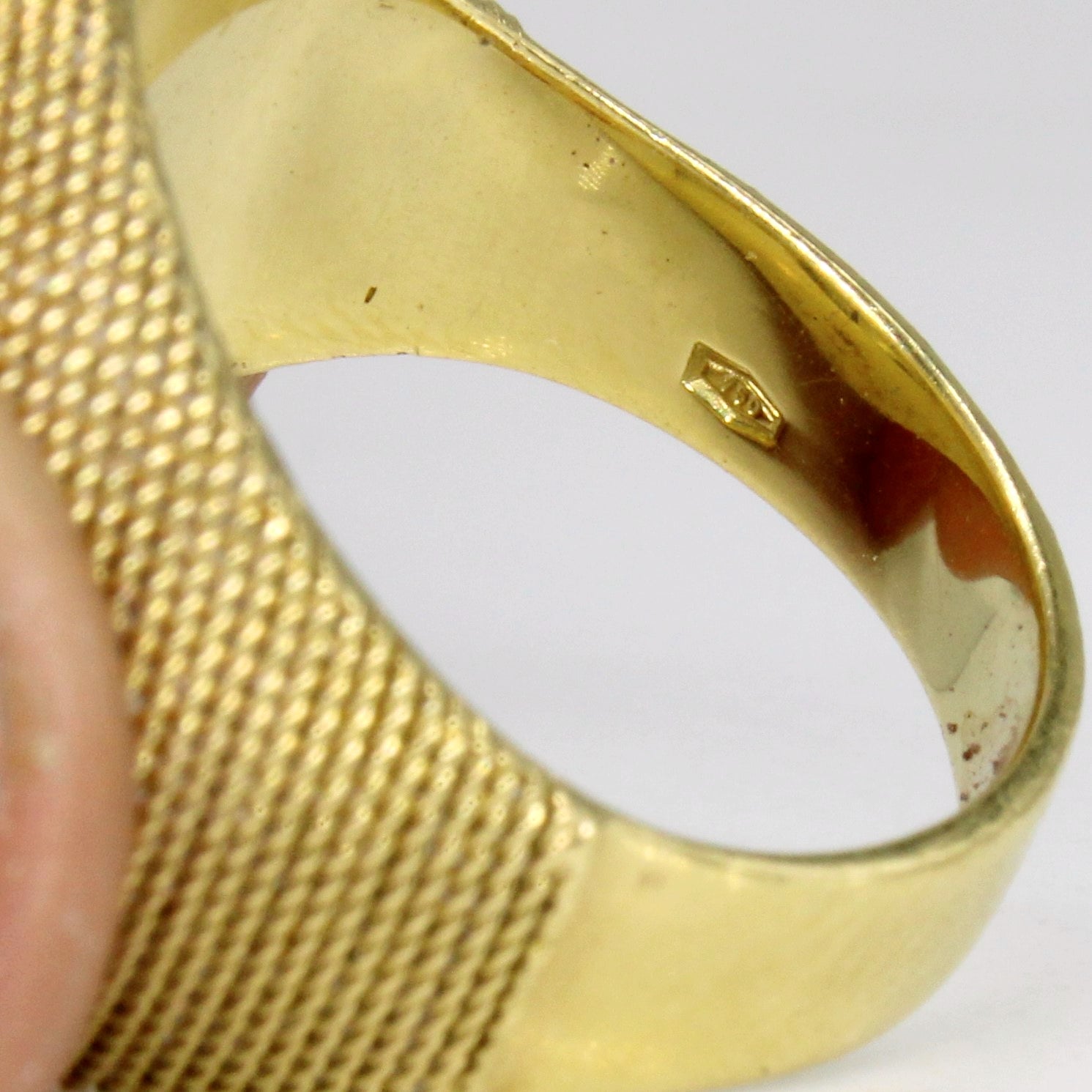 Bague tourbillon en or jaune 18 carats | Taille 5,5 |