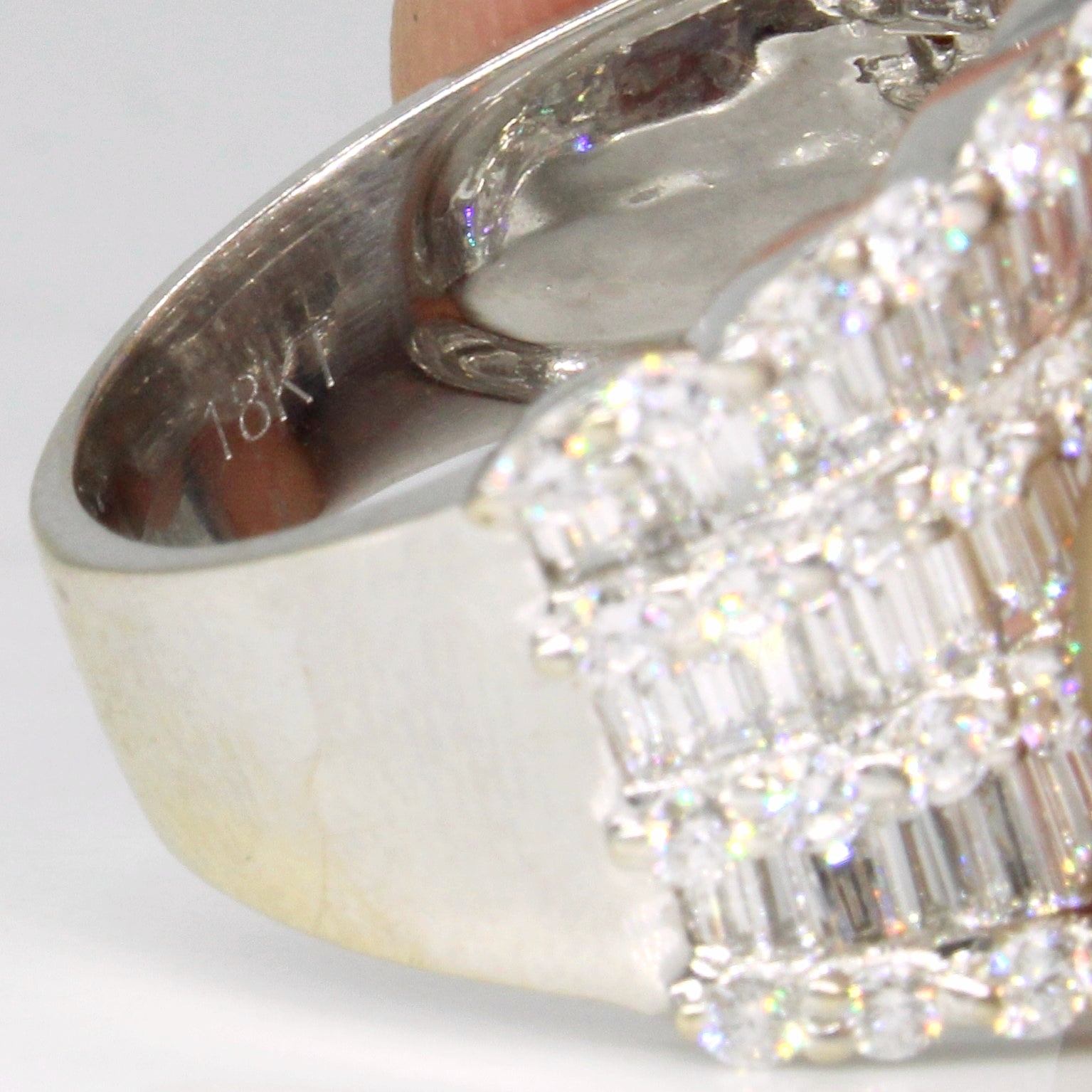 Bague sertie de diamants | 3,60 ct | Taille 7,5 |