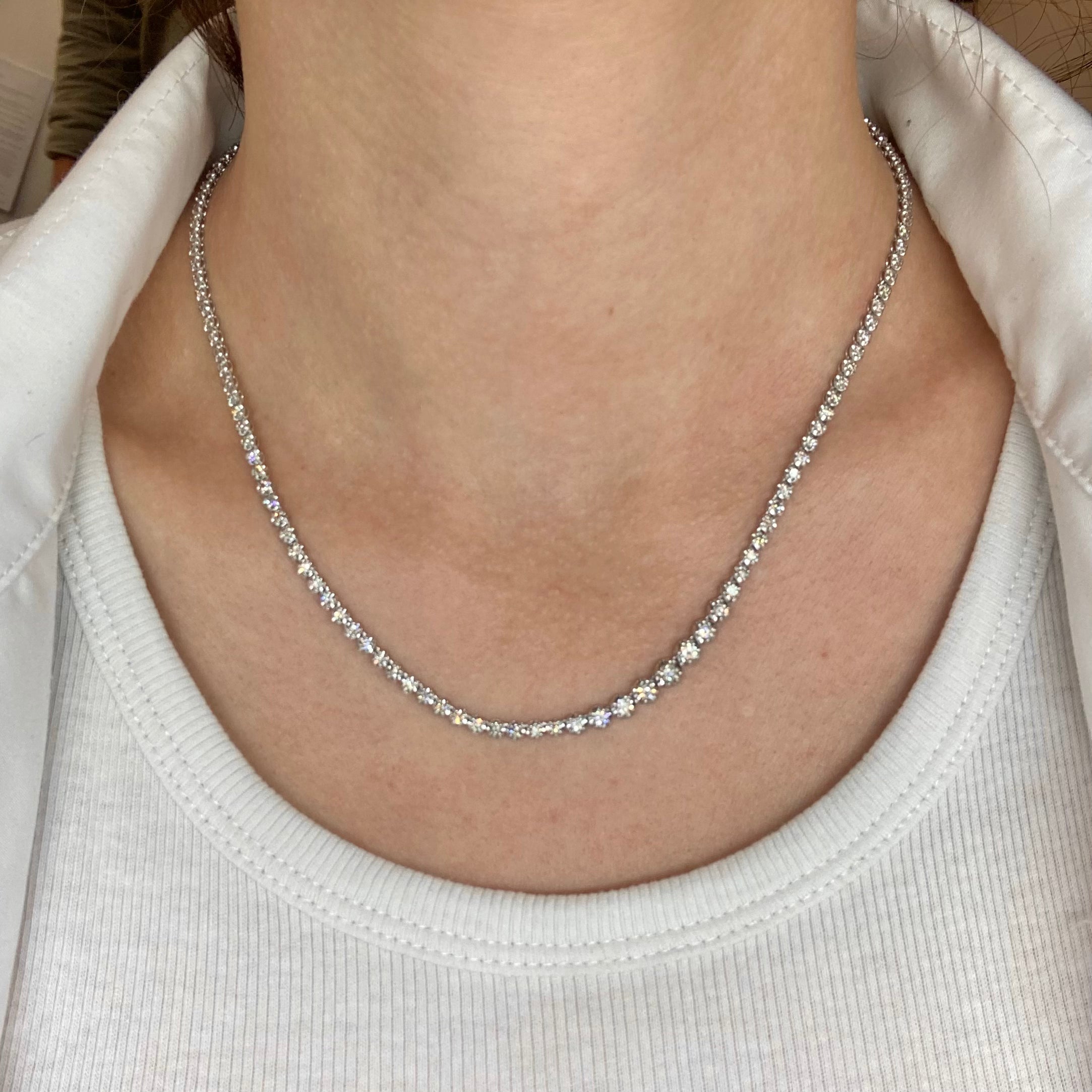Collier de diamants | 3,00 ct | 40,6 cm |