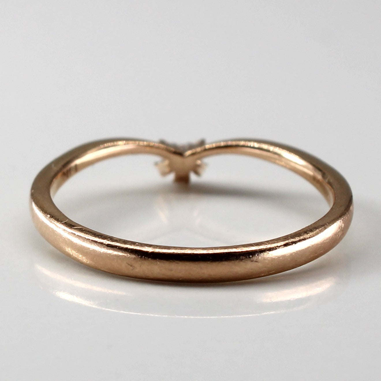 Chevron Diamond Ring | 0.04ctw | SZ 6 |