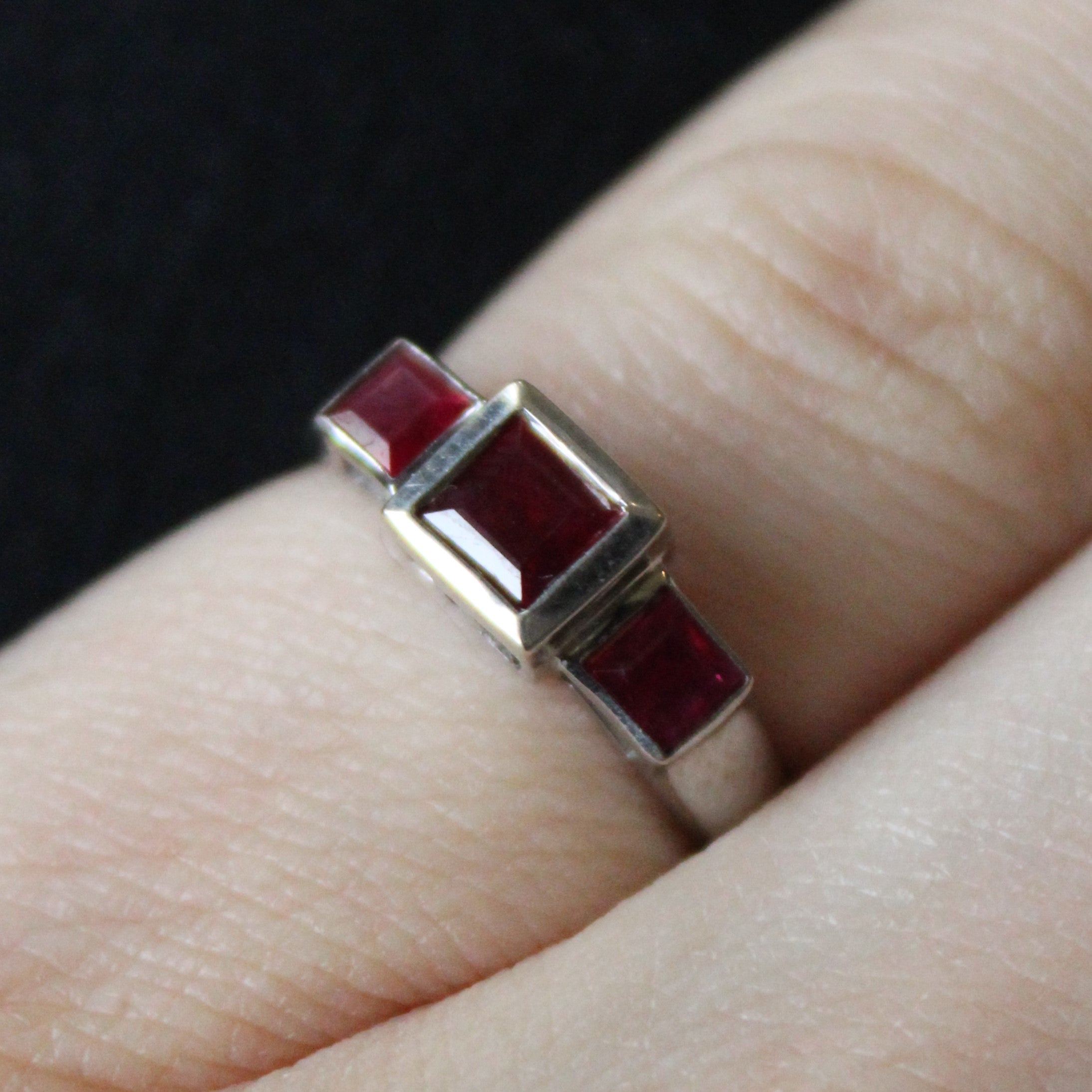 Synthetic Ruby Ring | 0.90ctw | SZ 5 |