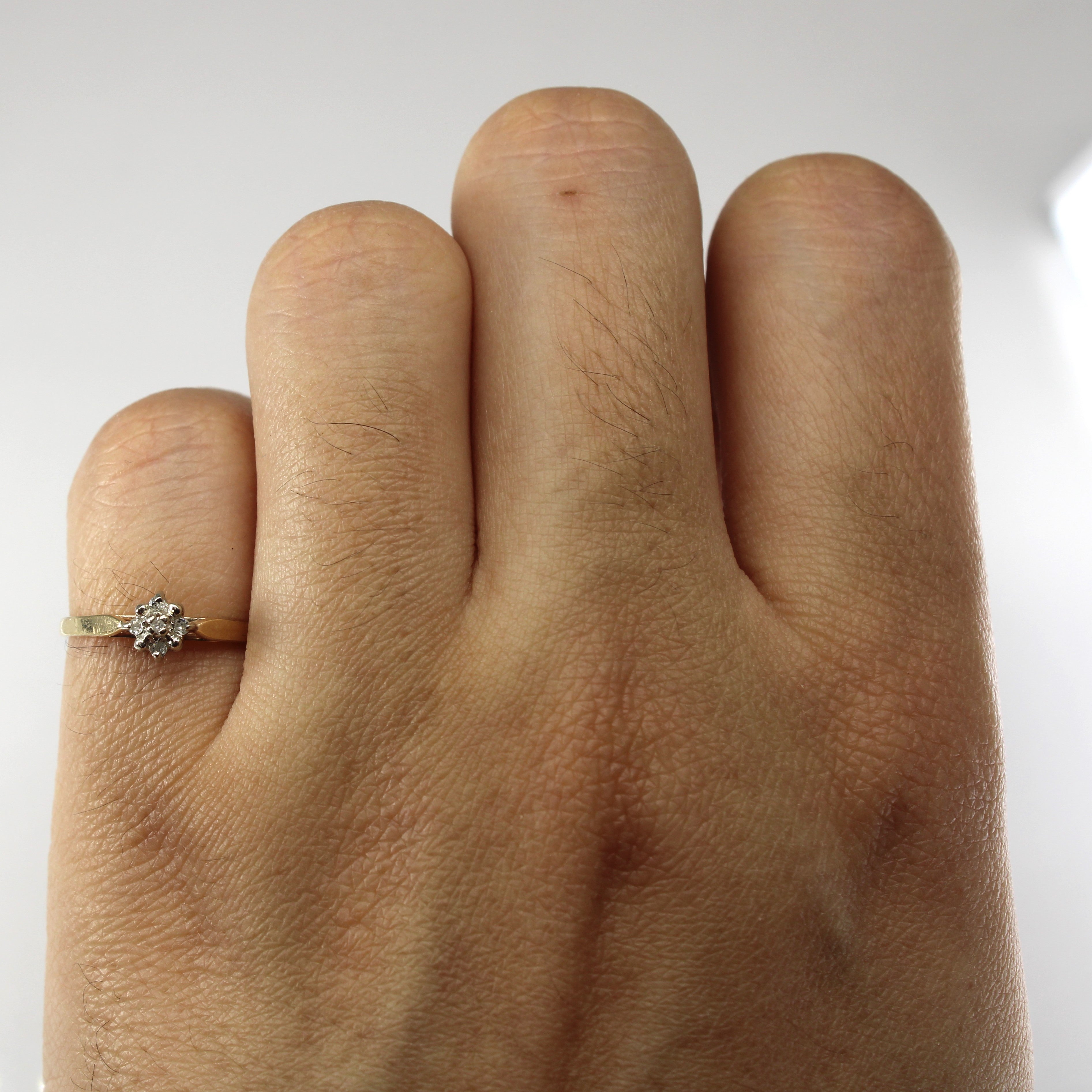 Cluster Diamond Ring | 0.05ctw | SZ 4.5 |