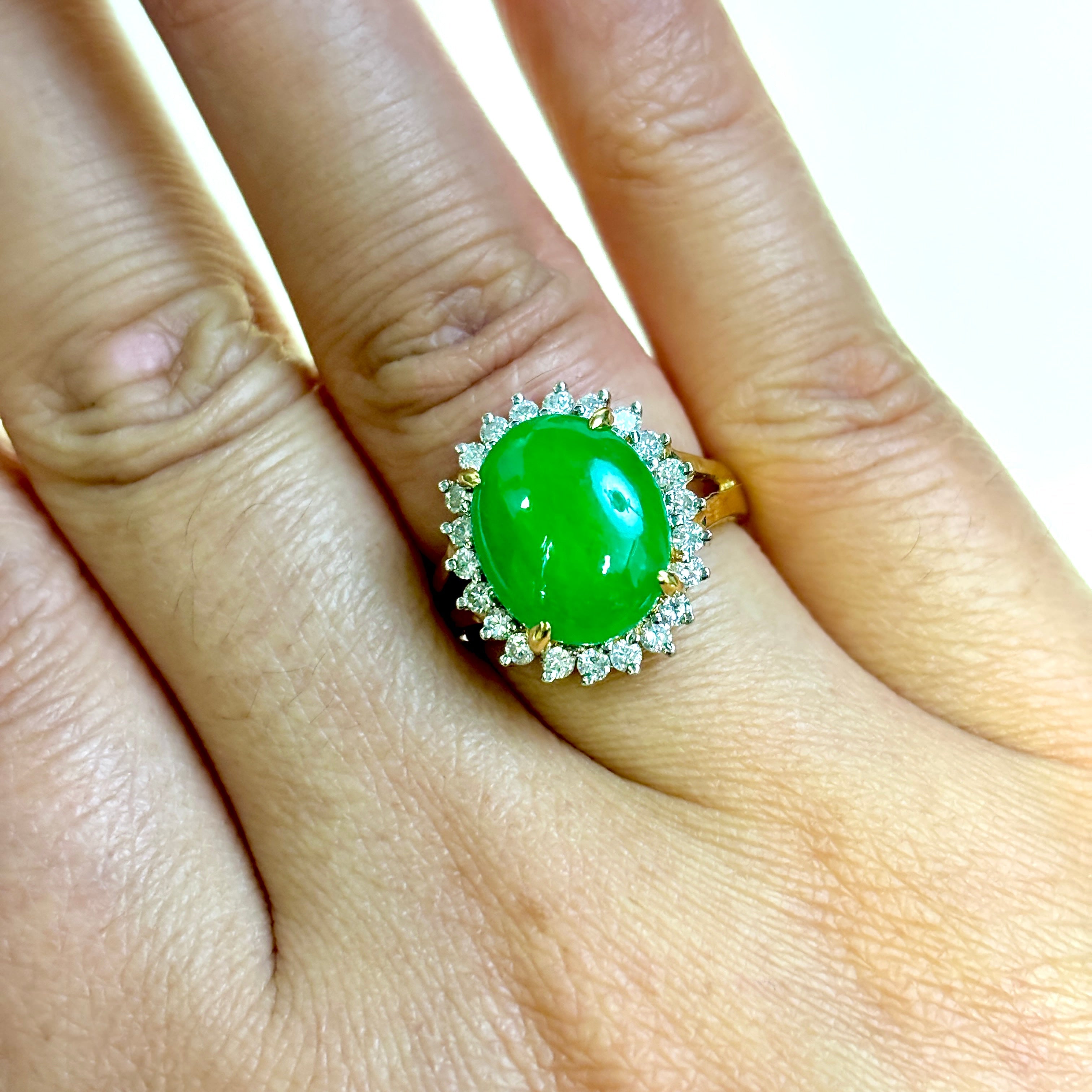18k Yellow Gold Jade & Diamond Ring | 12.40x10.30x3.80mm, 0.50ctw | SZ 6.5