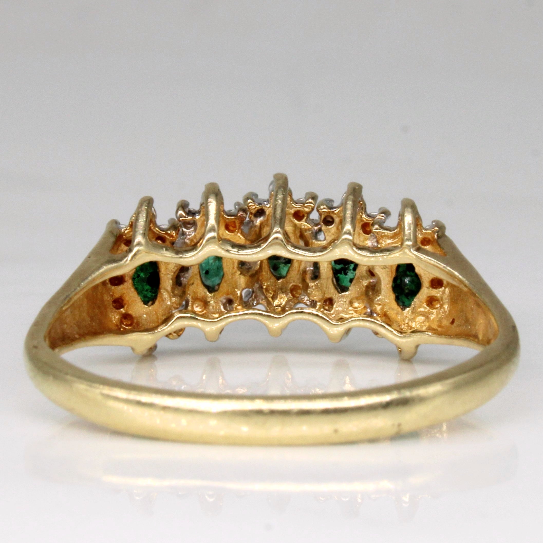 Emerald & Diamond Ring | 0.30ctw, 0.01ctw | SZ 10.5 |