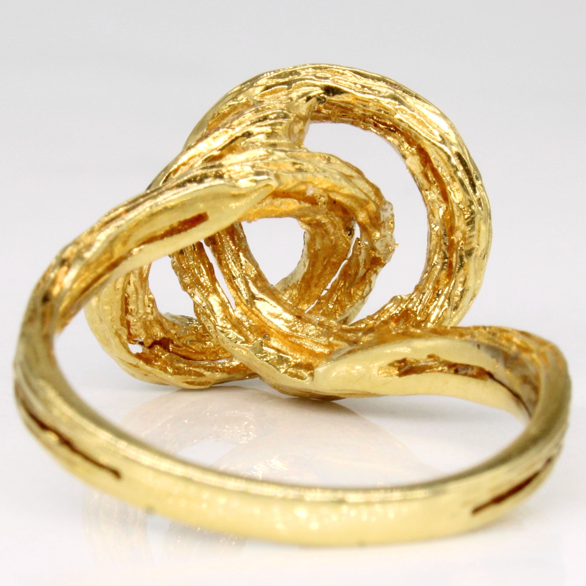 18k yellow Gold Knot Ring | SZ 5.75 |