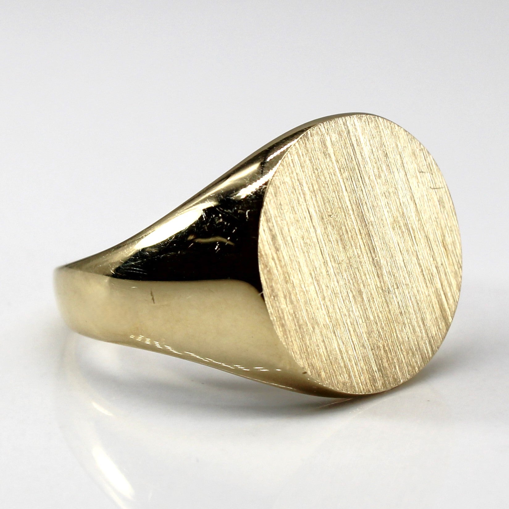 14k Yellow Gold Signet Ring | SZ 10.25 |