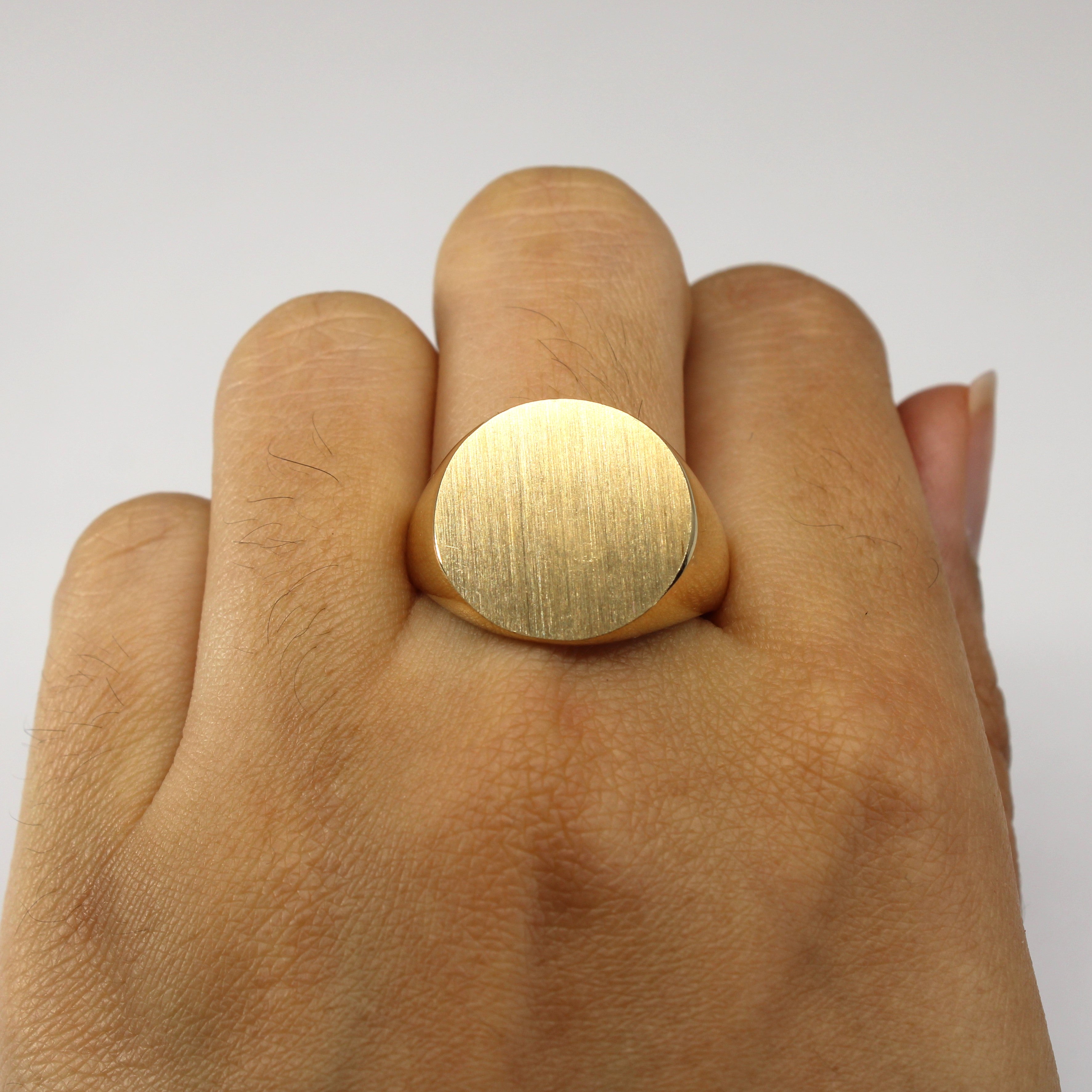 14k Yellow Gold Signet Ring | SZ 10.25 |