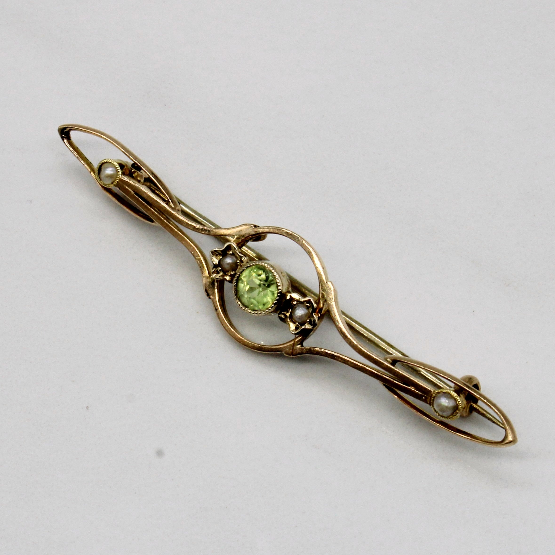 Peridot & Pearl Brooch | 0.14ct |