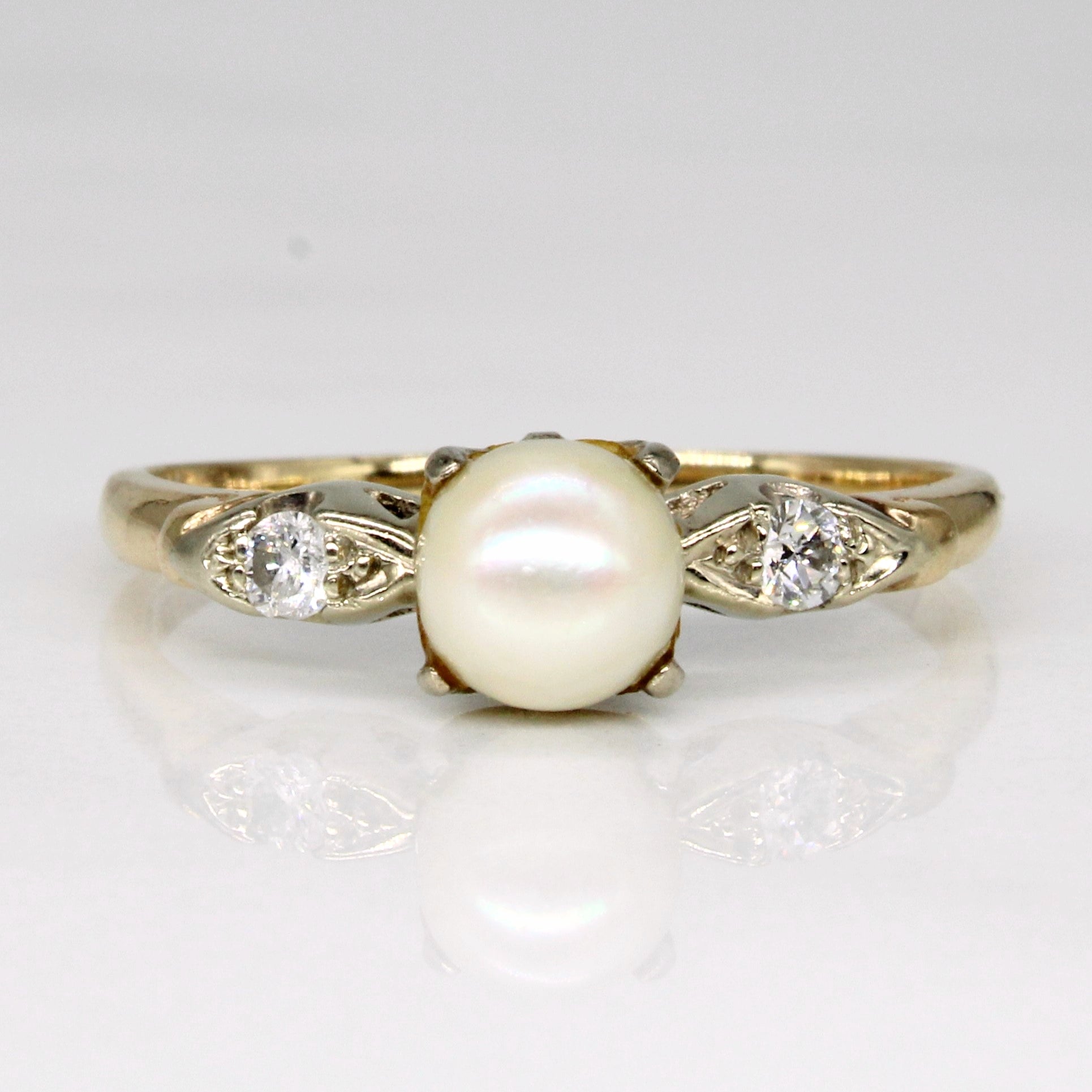 Pearl & Diamond Ring | 0.07ctw | SZ 6.75 |