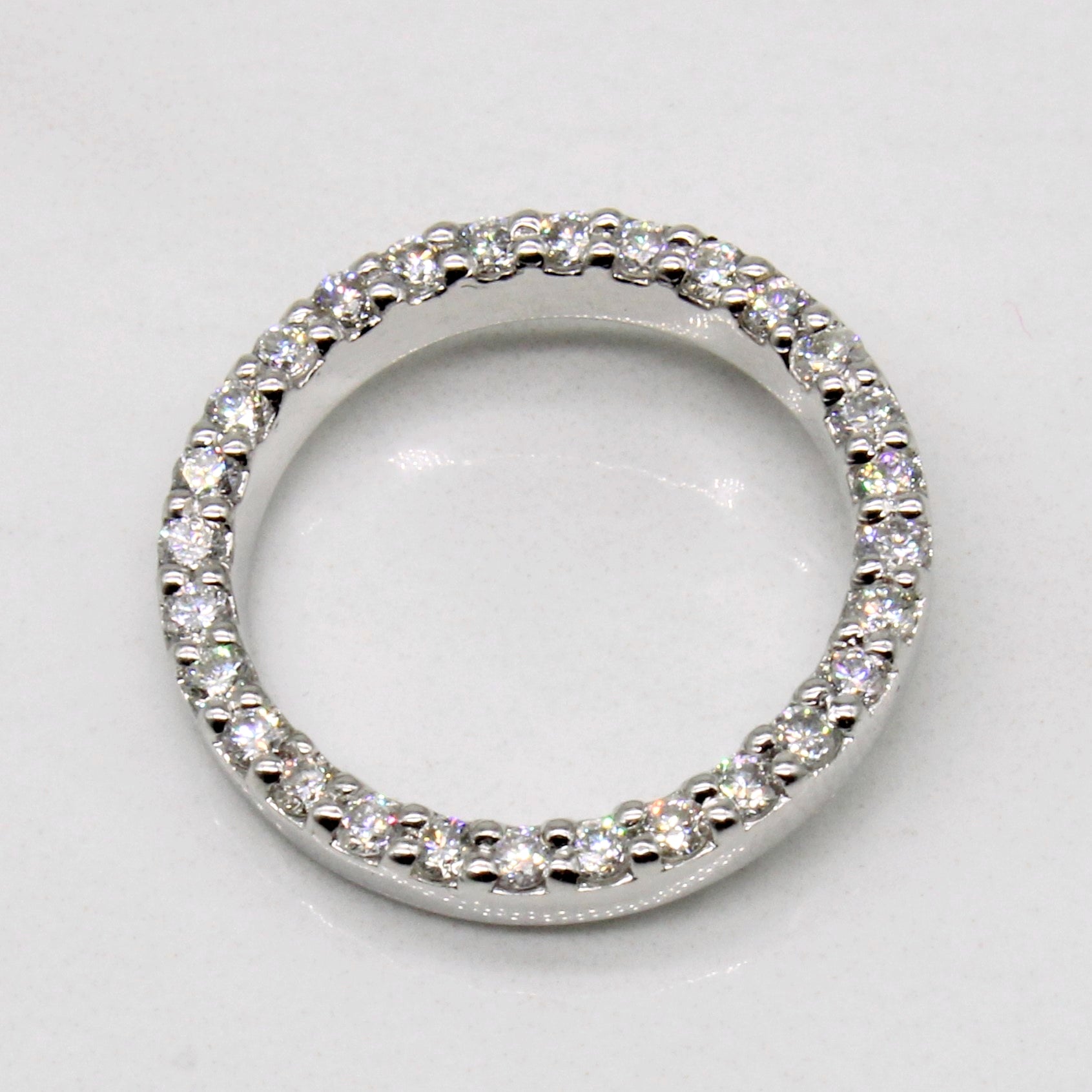 Pendentif cercle en diamant | 0,42 ct |